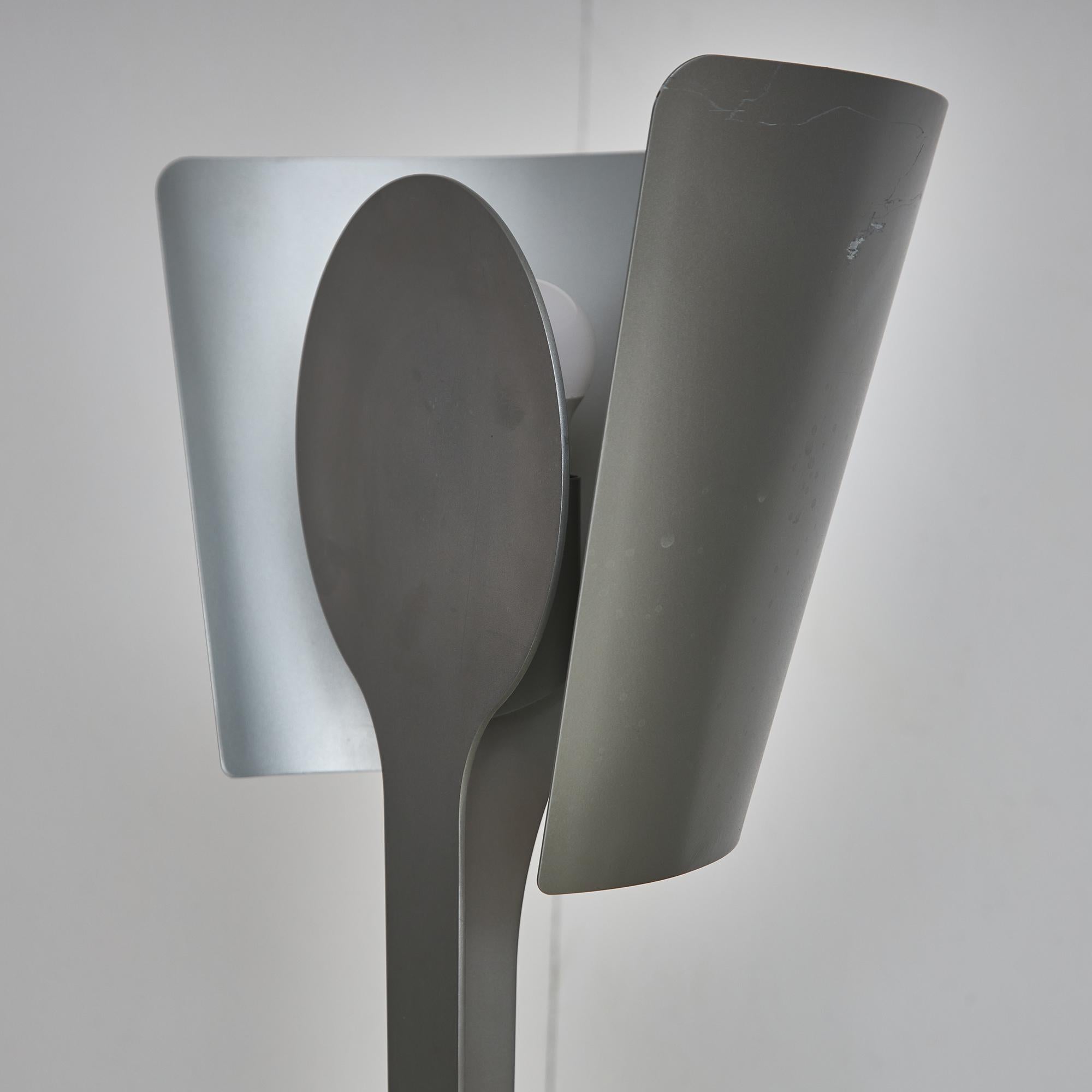 Rara lámpara de pie italiana de Pallucco Aluminio en venta