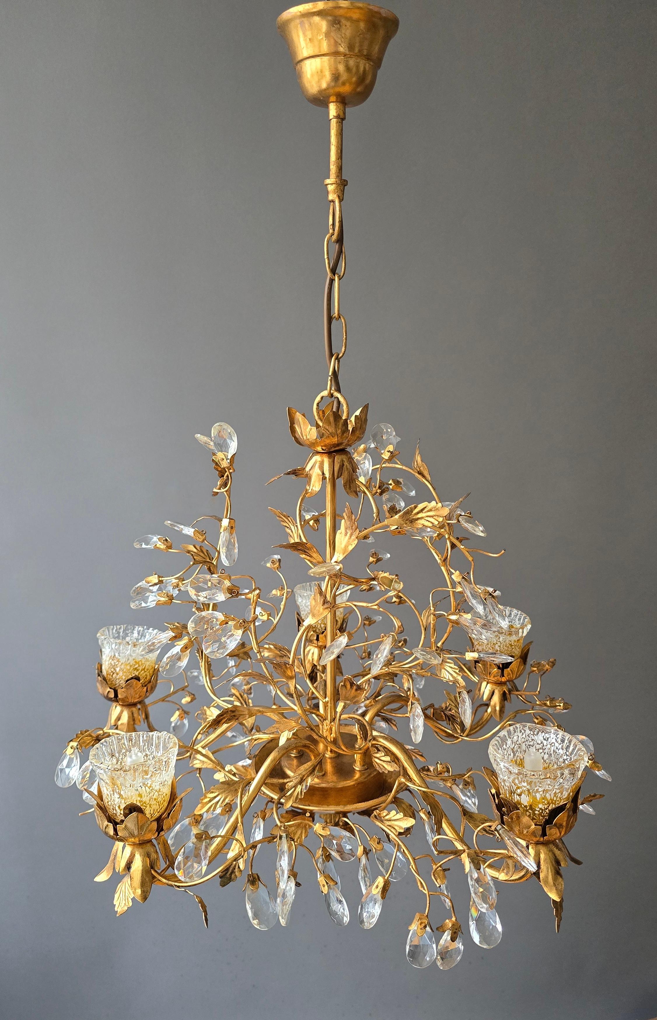 italien Rare Italian Floral Chandelier with Murano Glass Tulip Shades, circa 1950s en vente