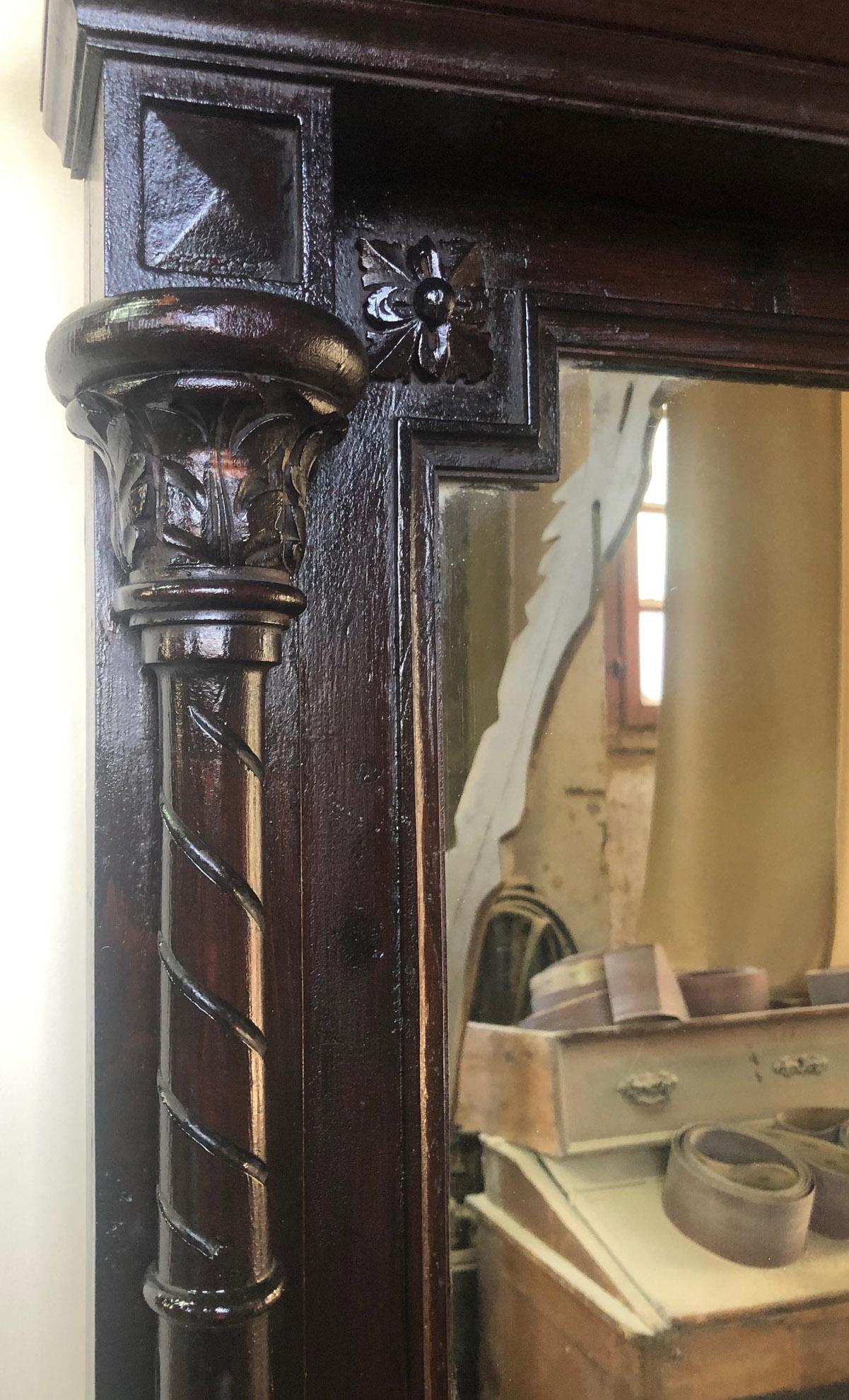 Rare Italian Furniture  Ebonized, with Original Mirror and Carvings In Good Condition For Sale In Buggiano, IT