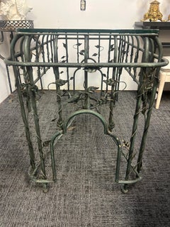 Rare console ou piètement de table à manger en fer forgé, de style Giacometti, d'origine italienne