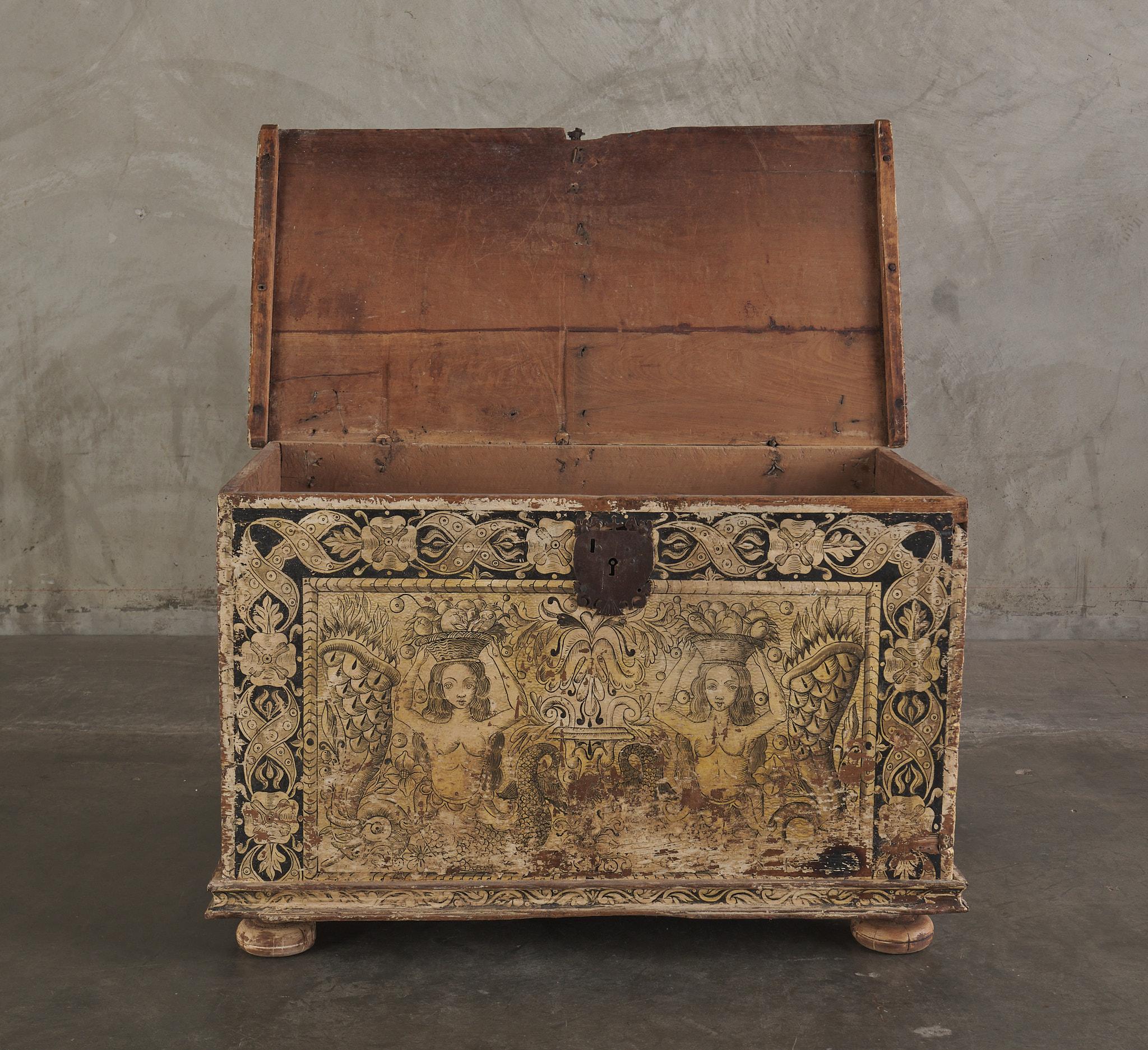 Rare Italian Late Gothic Painted Cassone, 1480-1530 For Sale 6