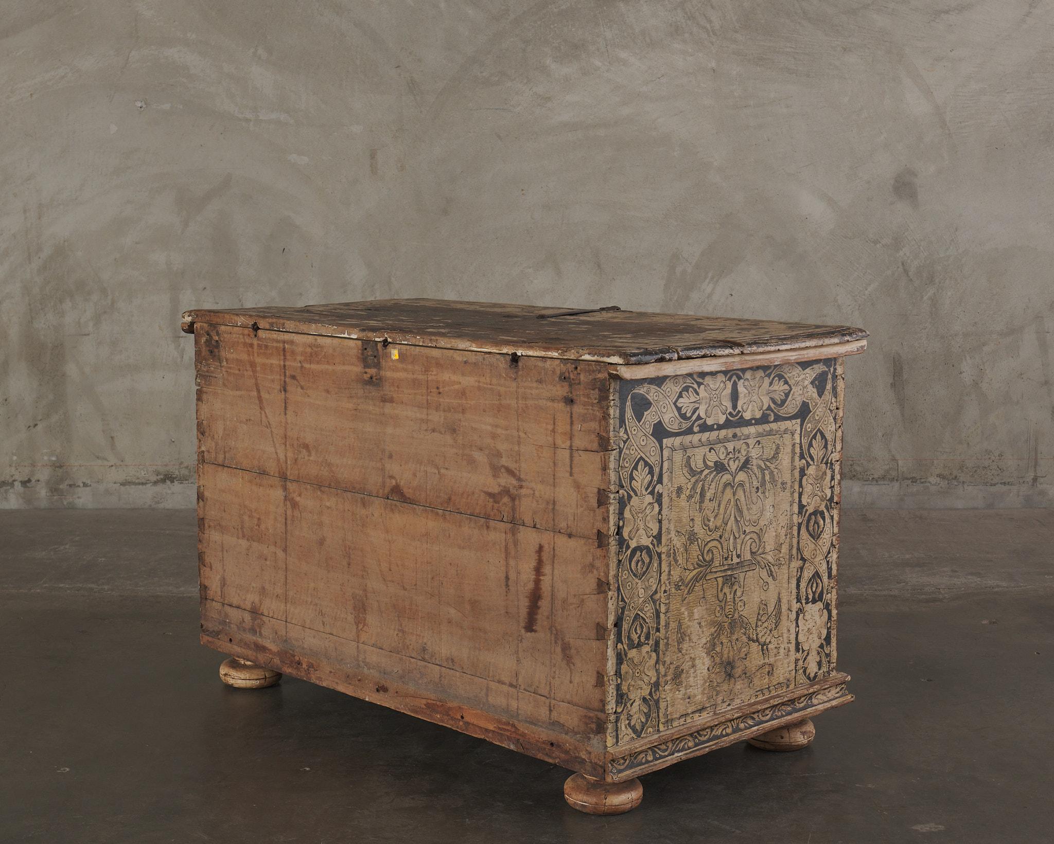 Rare Italian Late Gothic Painted Cassone, 1480-1530 For Sale 10