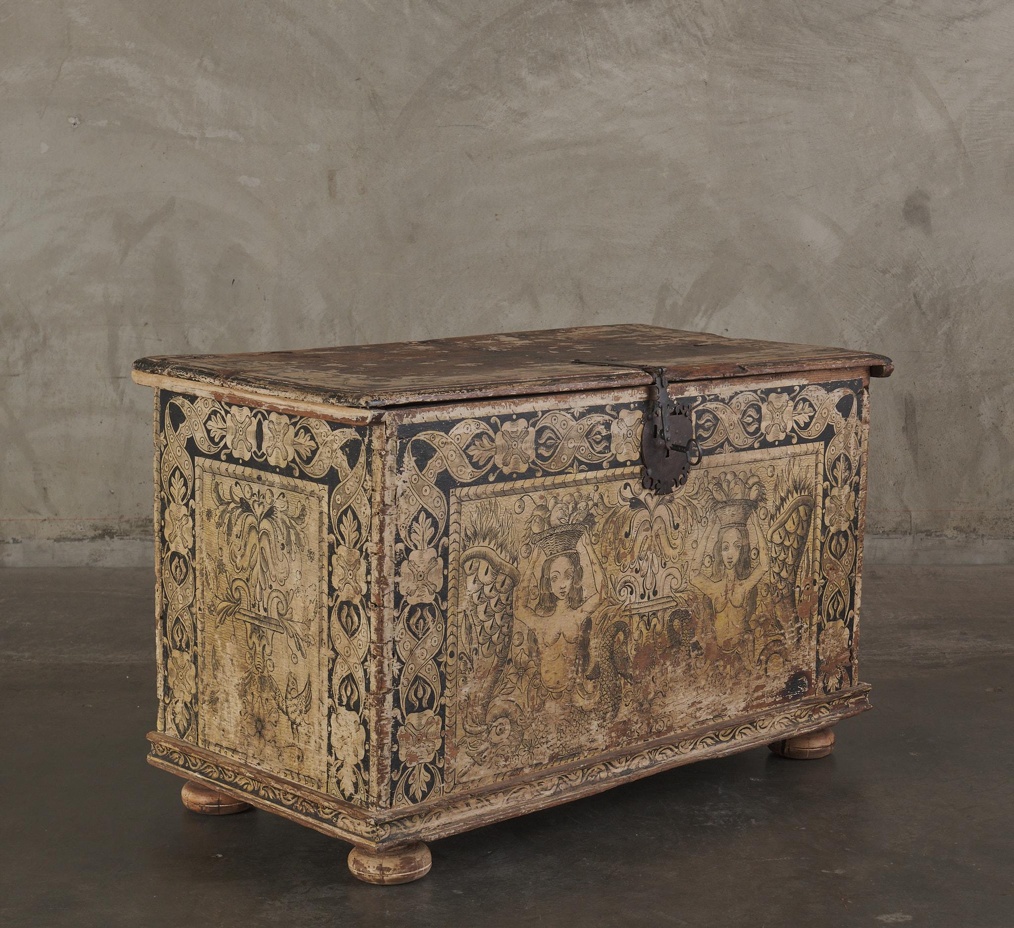 Iron Rare Italian Late Gothic Painted Cassone, 1480-1530 For Sale