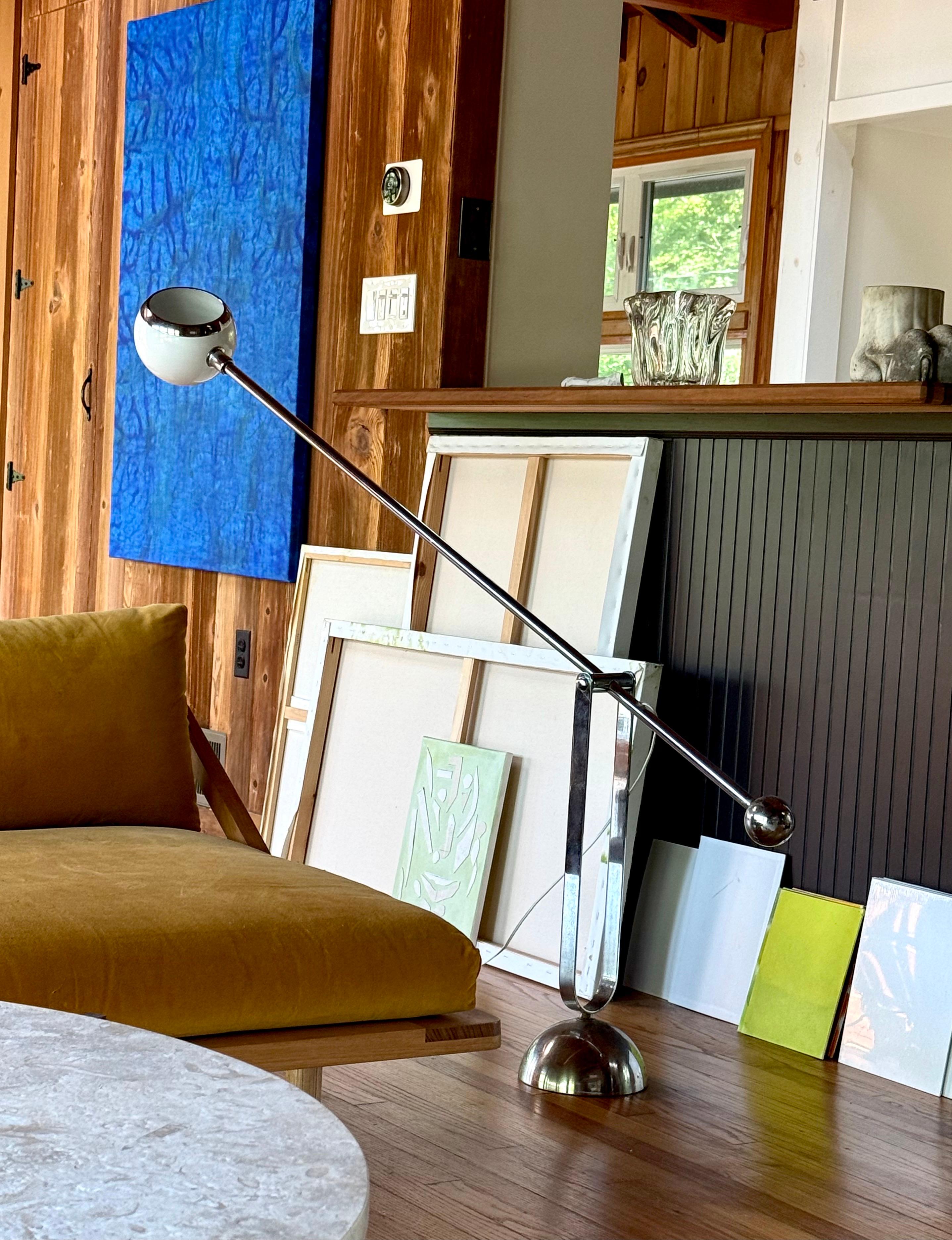 Rare Italian Mid-Century Cantilevered and Counter-Balance Floor Lamp, Arteluce For Sale 10
