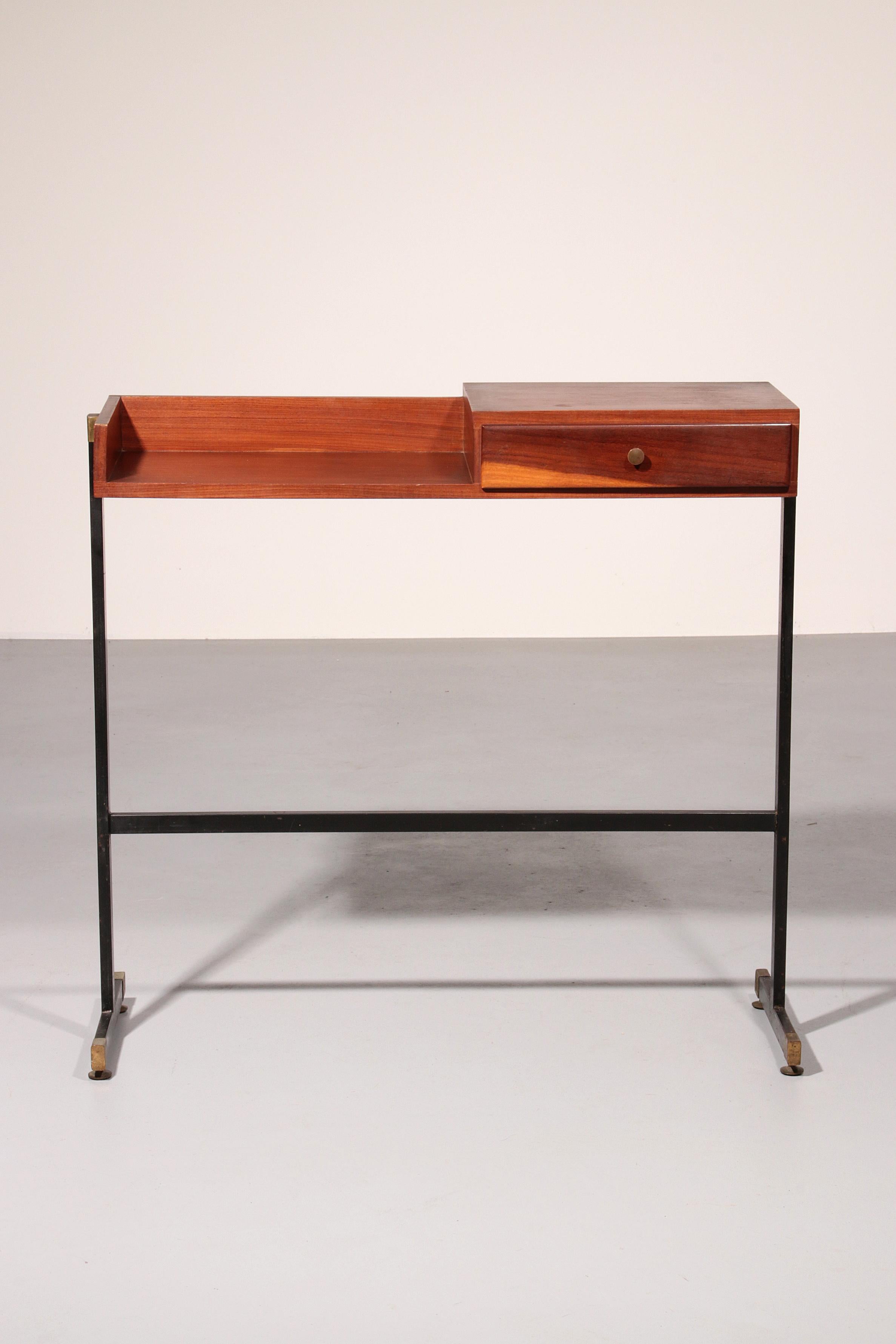Mid-Century Modern Rare console / table à écrire italienne moderne du milieu du siècle d'Ico Parisi. en vente