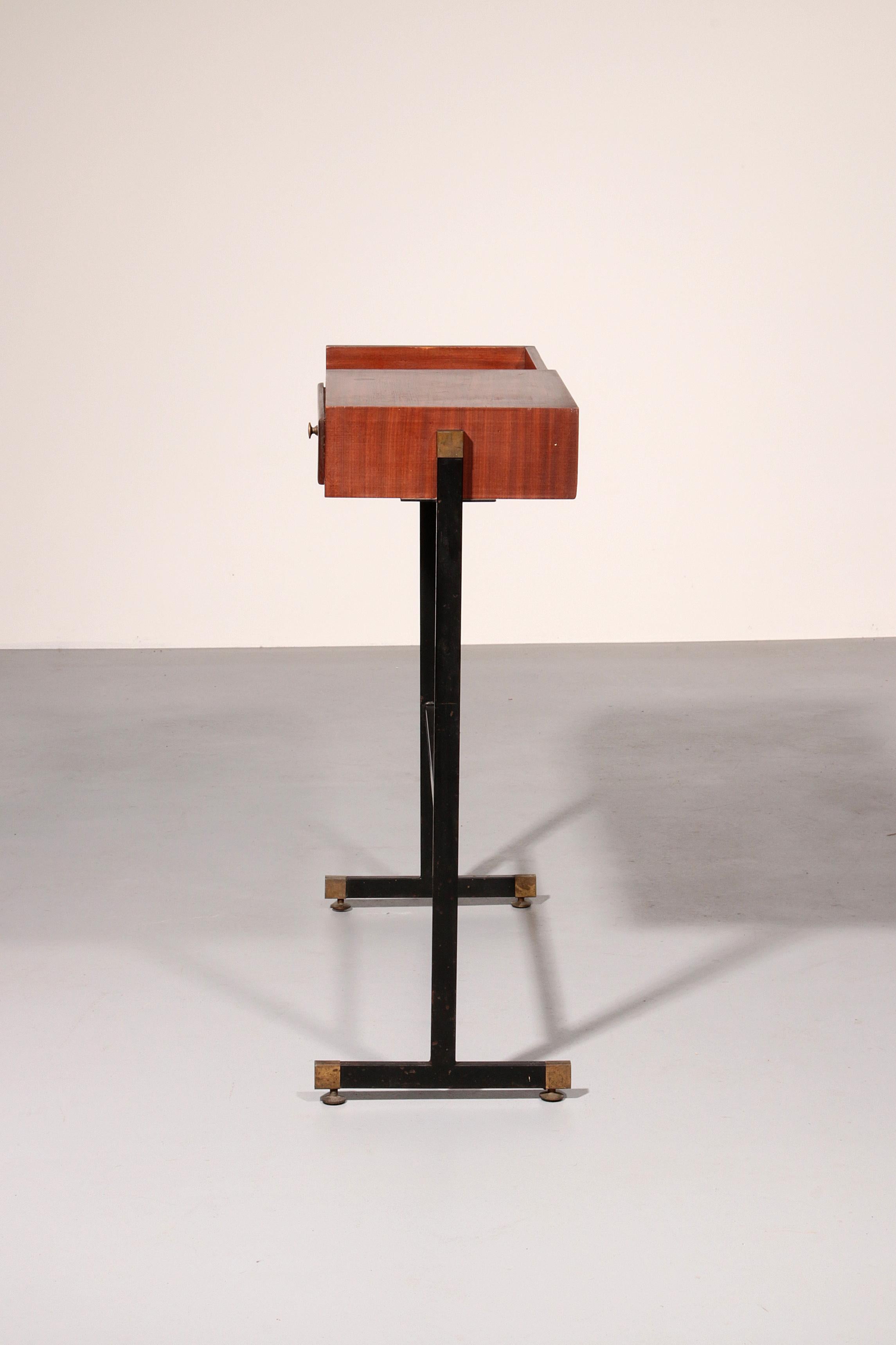 Rare console / table à écrire italienne moderne du milieu du siècle d'Ico Parisi. Bon état - En vente à Oirlo, LI