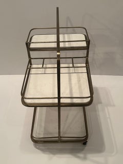 Seltener italienischer Mid-Century-Modern-Barwagen aus vergoldetem Eisen mit 3 Tieren und eingelassenem Marmor