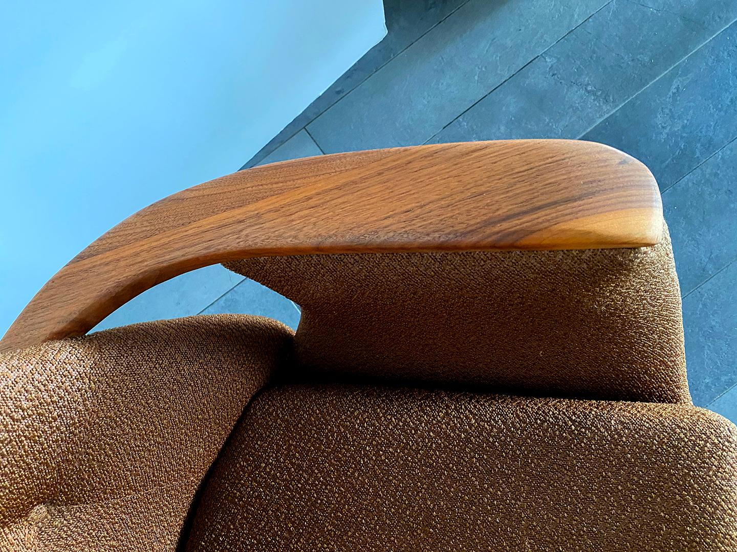 Rare Italian Modern Walnut 3-Leg Lounge Chair, Luigi Tiengo for Cimon 2
