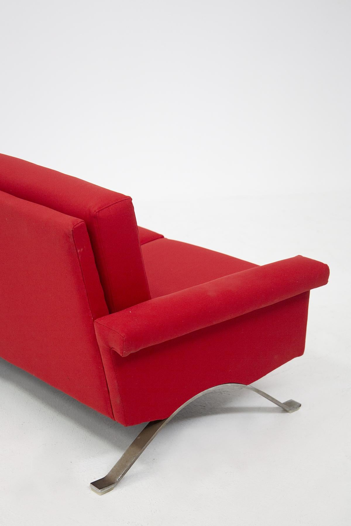 Rare Italian Red Sofa by Ico Parisi for Cassina Mod. 875, Published For Sale 4