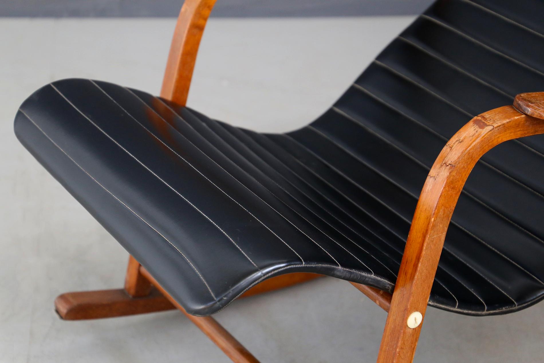 Mid-20th Century Rare Italian Rocking Chair in Black Leather from the 1950s