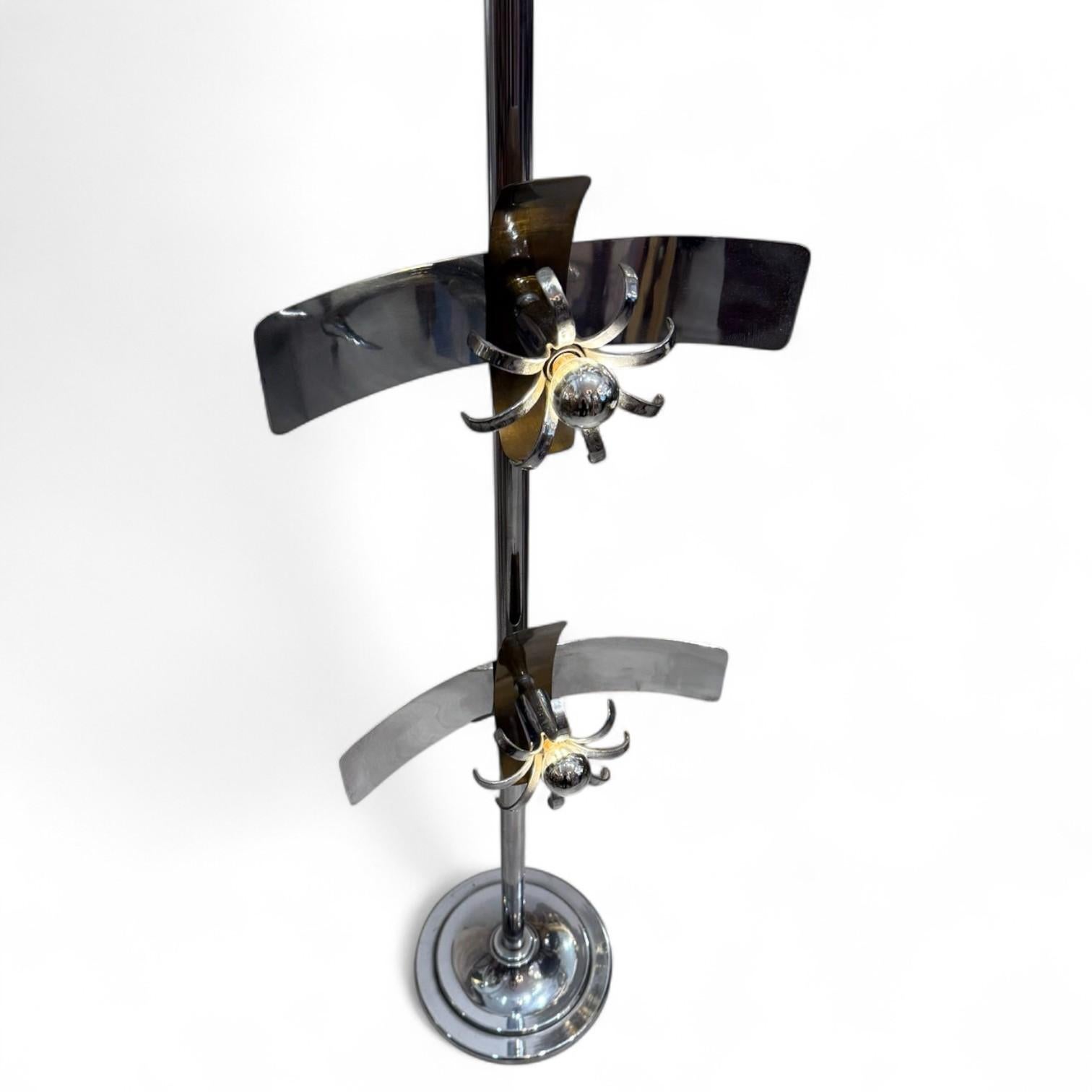 Rare Italian Space Age Floor Lamp with Floating Light Modules, 1970s For Sale 2