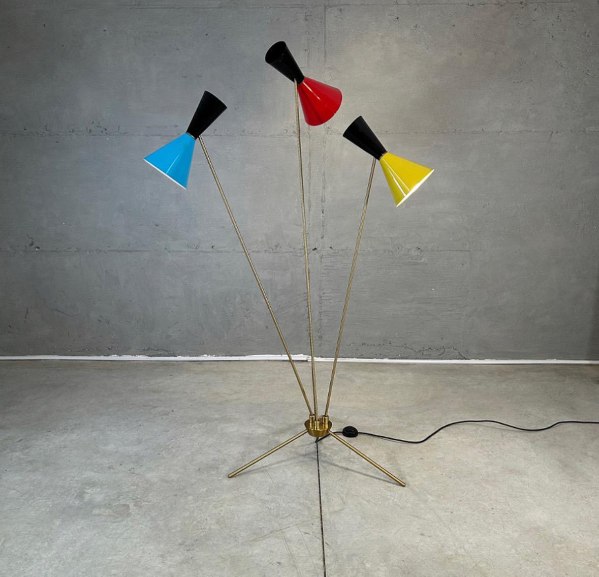 Rare Italian Stilnovo Three-Arm Tripod Floor Lamp from the 1960’s In Good Condition In Tel Aviv-Yafo, Tel Aviv District