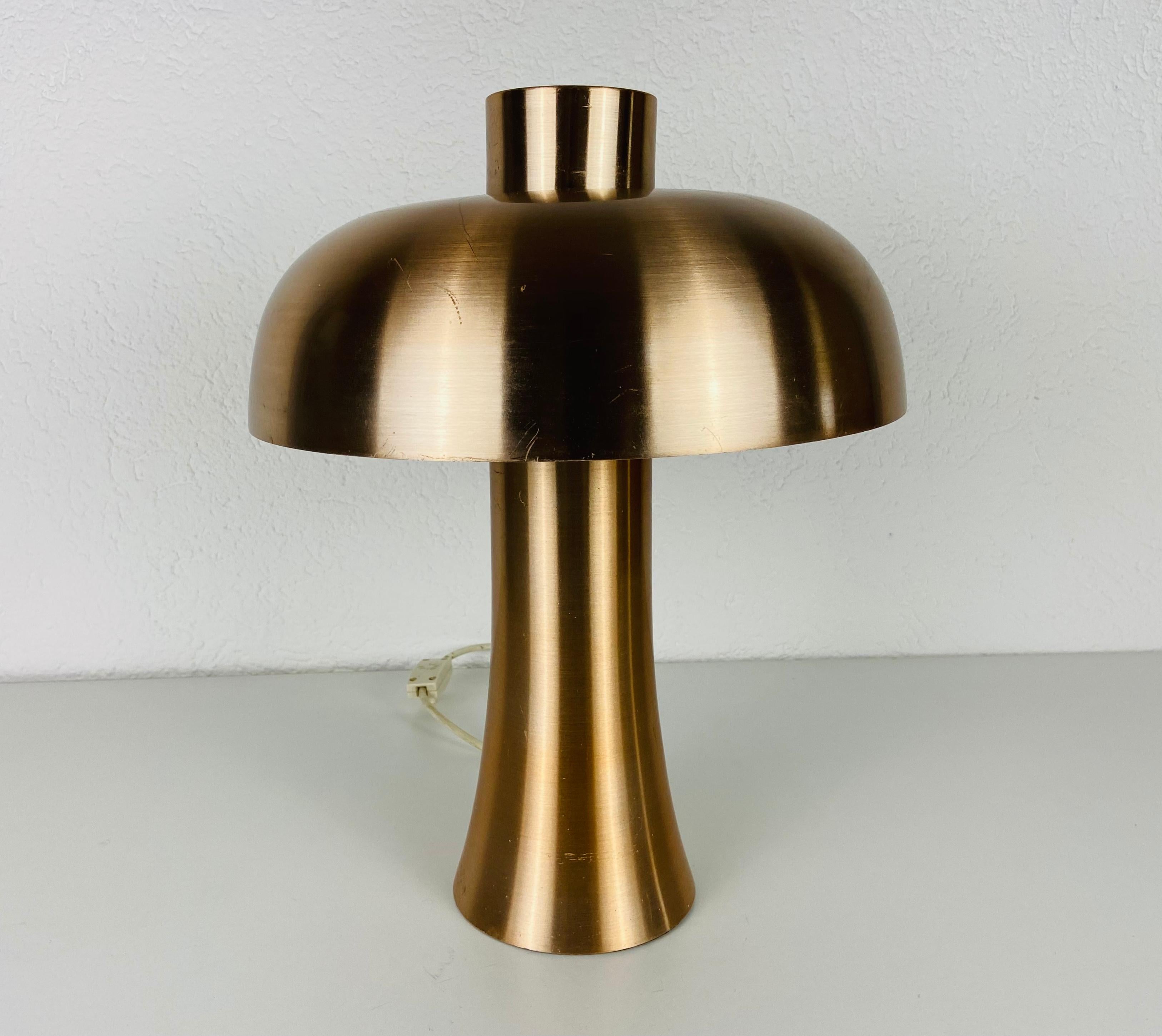 Rare Italian Table Lamp in the Style of Stilnovo, 1960s, Italy In Good Condition In Hagenbach, DE
