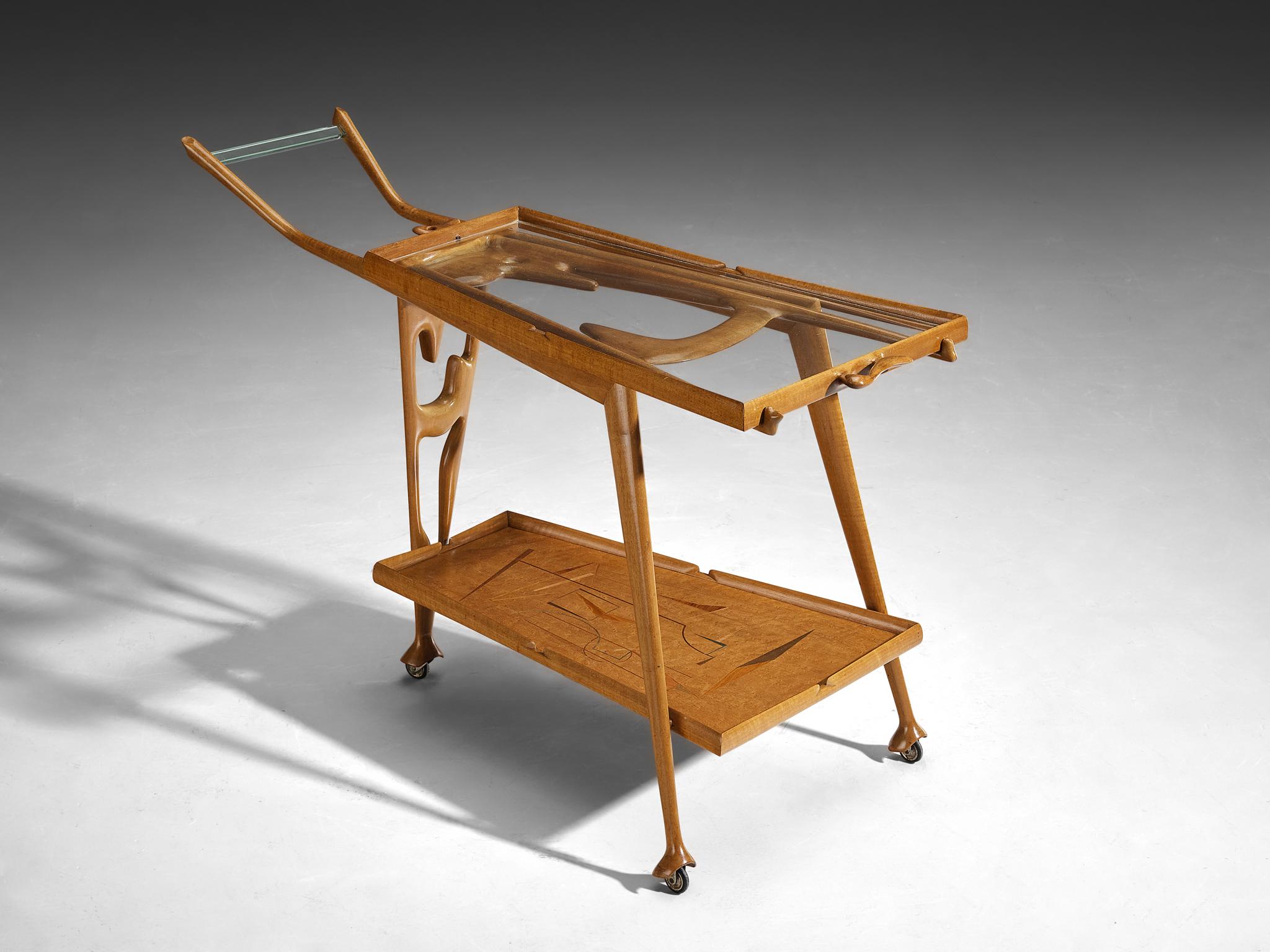 Ivo Maretti per Otello Caprara, carrello da bar, noce, cristallo tagliato, Italia, anni '50

Questo squisito carrello bar è stato progettato dall'architetto e designer Ivo Maretti e realizzato dall'abile artigiano italiano Otello Caprara. Il pezzo