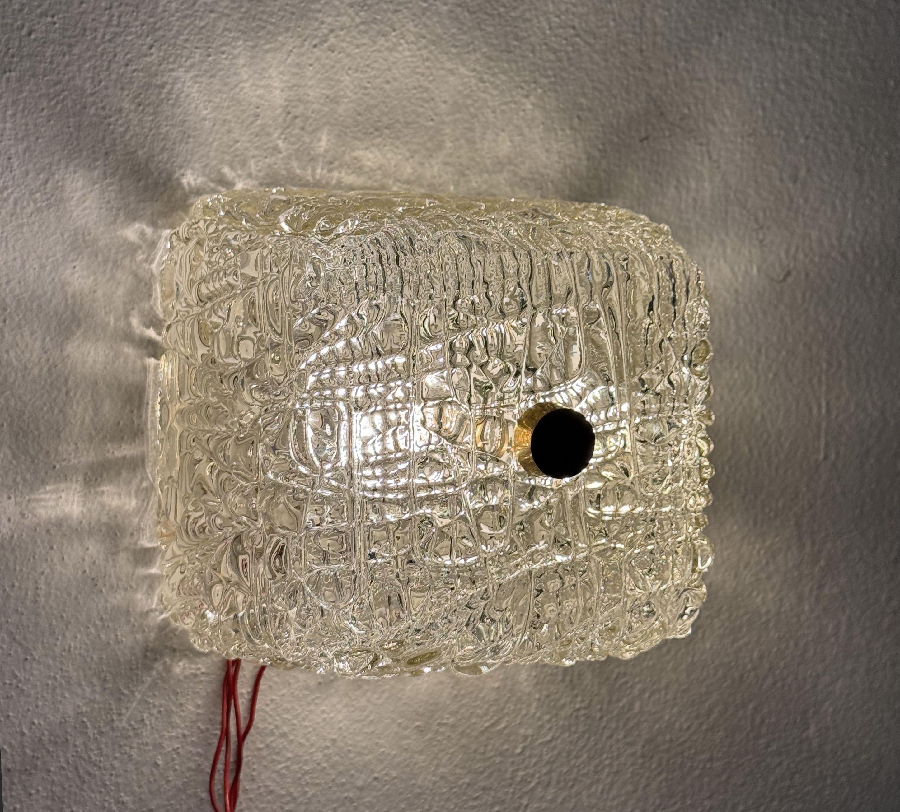 Rare lampe affleurante ou murale J.T. Kalmar Bonn en vente 5