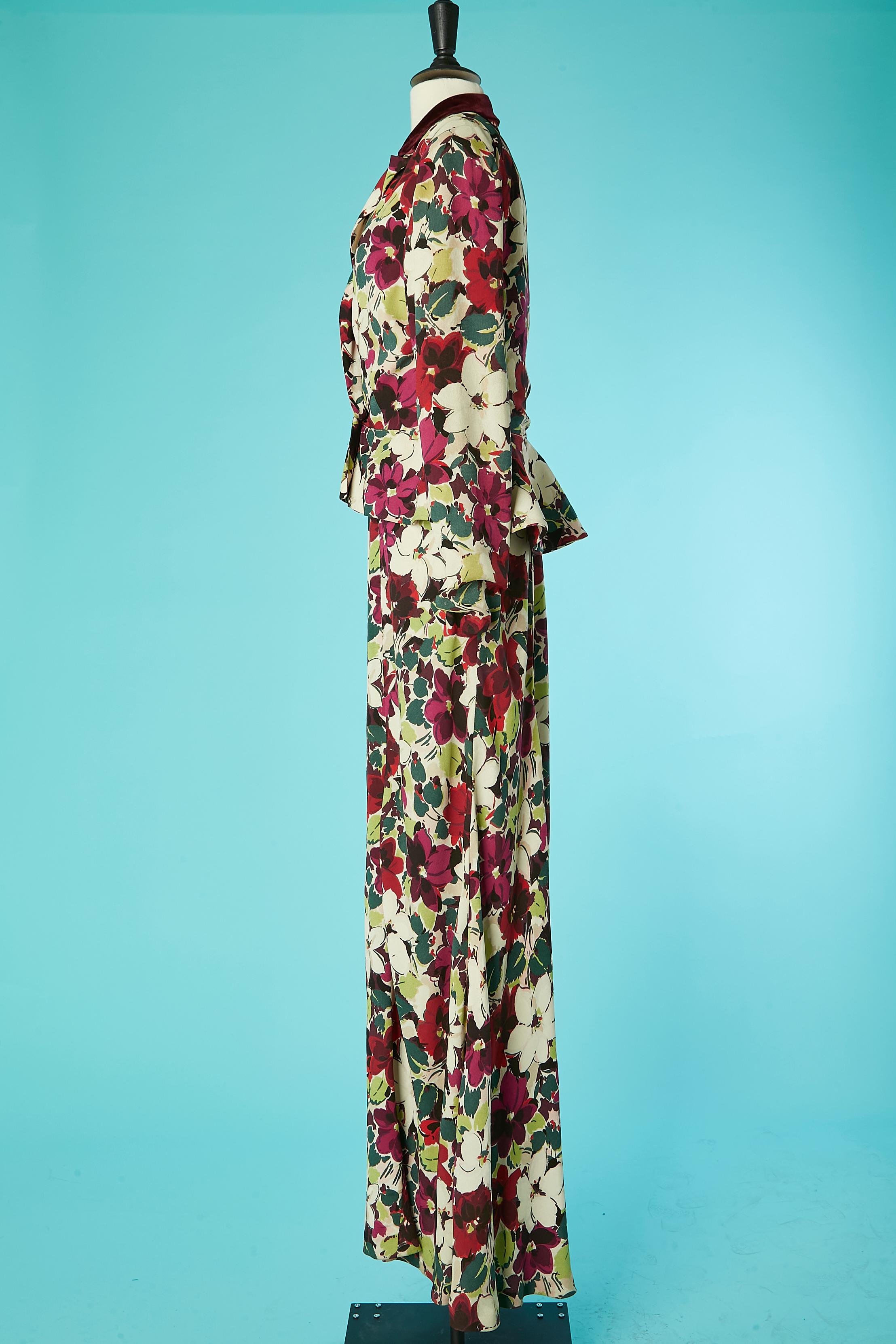 Marron Rare ensemble veste et robe en crêpe avec imprimé floral  Lucien Lelong des années 1930  en vente