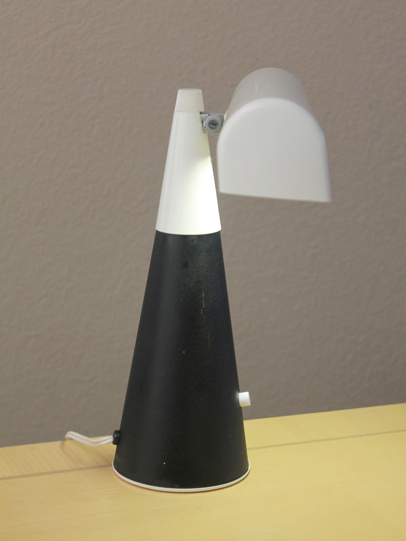 ¡Raro! ¡Japón Panasonic Lámpara de mesa fluorescente modernista! 1960 Wow ¡Negro y Crema! Vaciado en venta