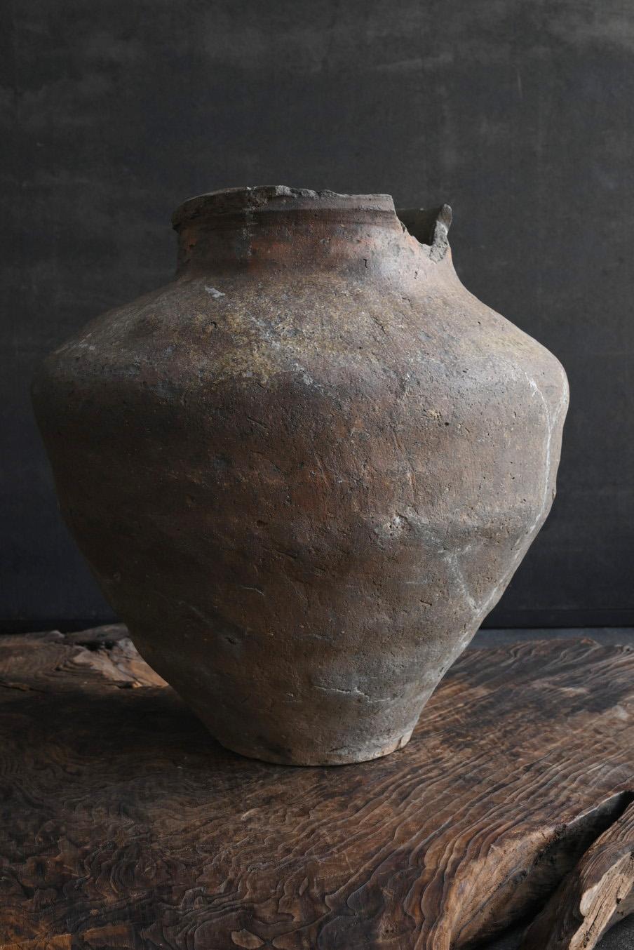 Rara jarra de cerámica antigua japonesa/siglo XIII/periodo Kamakura/cerámica excavada Alfarería en venta