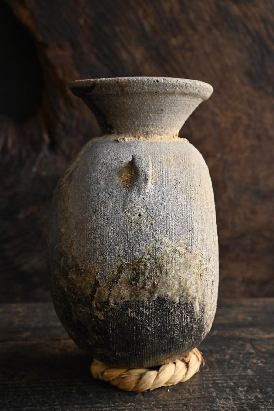 Rare Japanese antique pottery jar/beautiful natural glaze/wall hanging vase For Sale 3