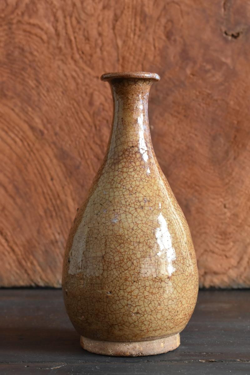 Glazed Rare Japanese Antique Pottery Vase / 1600-1700 / Wonderful Little Sake Bottle For Sale