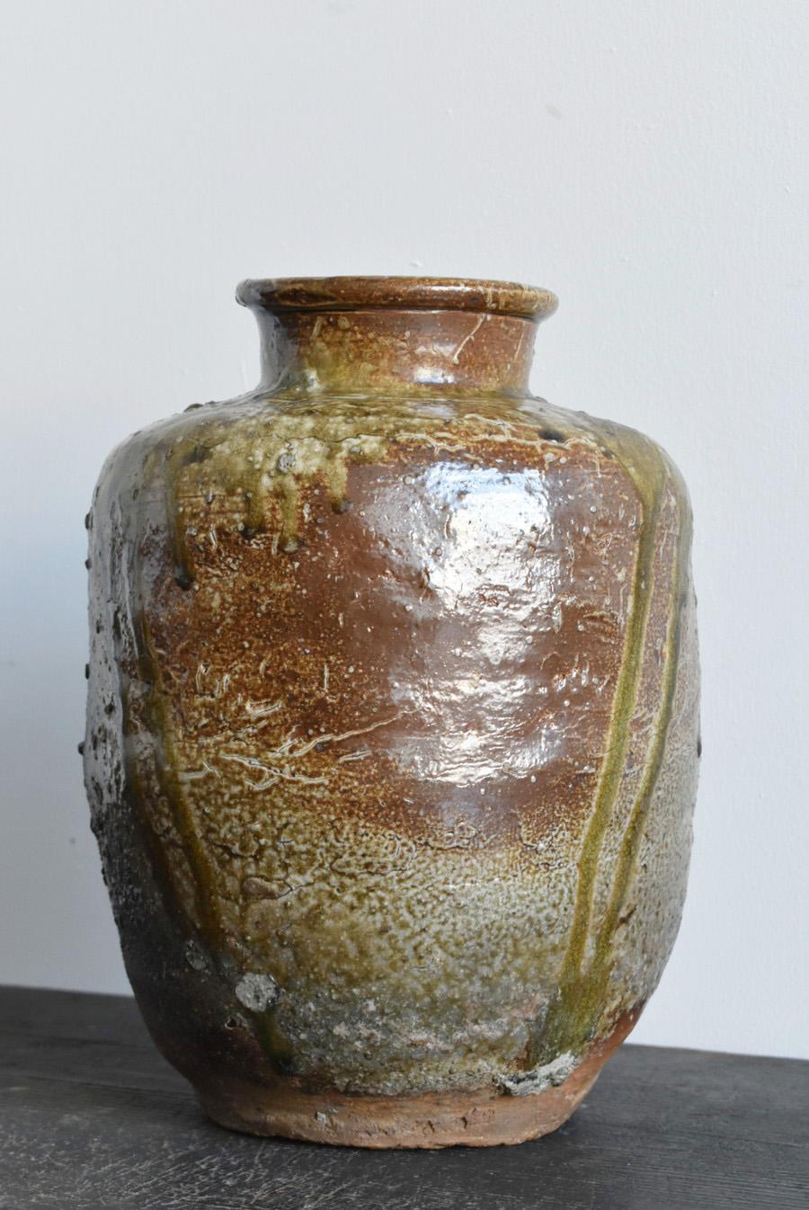 Rare Japanese Antique Pottery Vase / Beautiful Natural Glazed Jar/1573-1603 For Sale 4