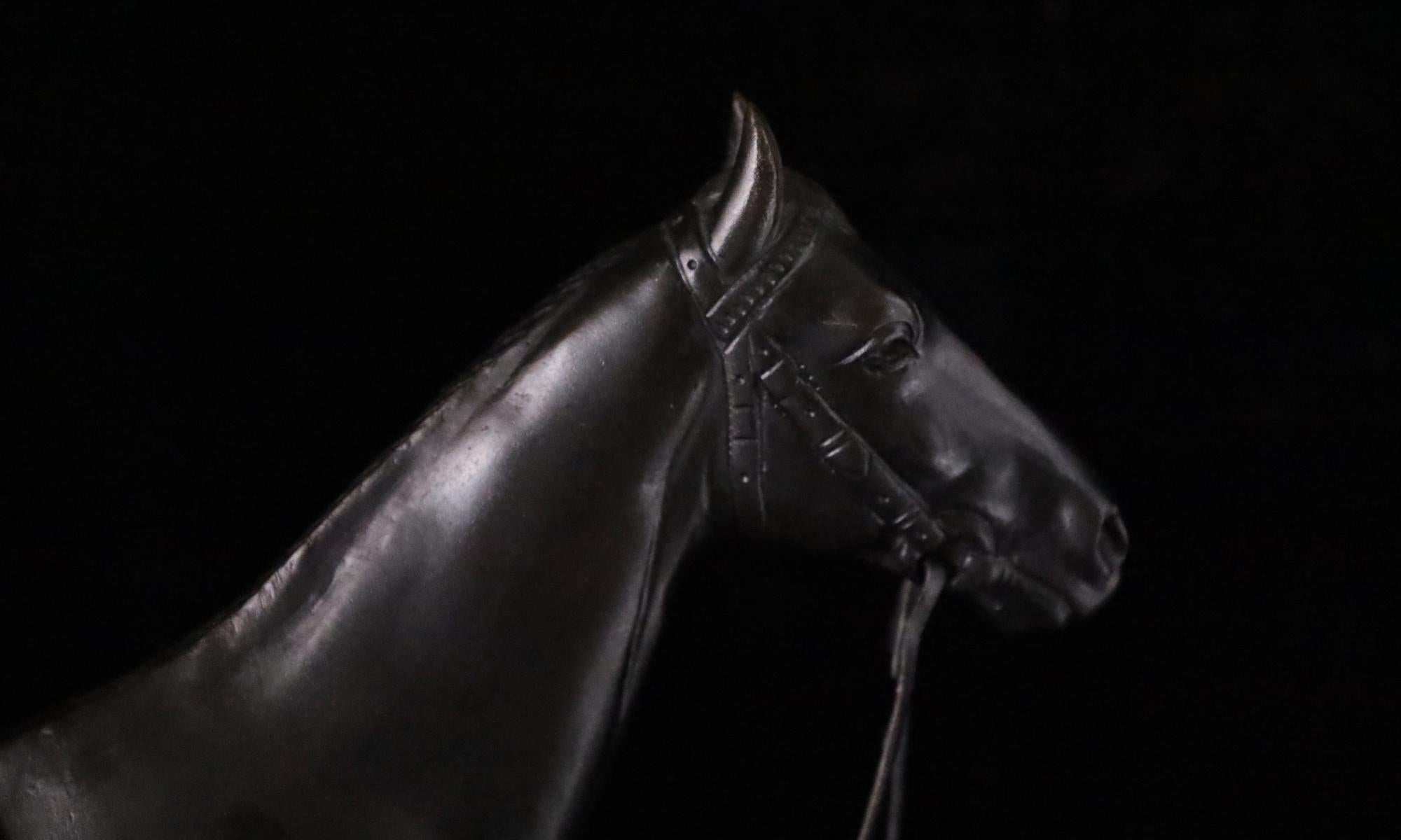 Rara scultura di cavallo giapponese in bronzo di Ishizaki Shūhō - Arte tradizionale in vendita 3