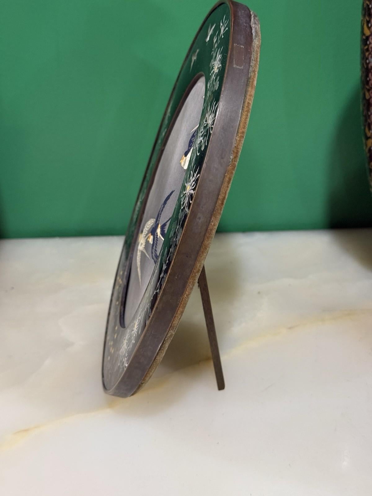 Rare Japanese Cloisonne Enamel Oval Frame with Chrysanthemums, Manner of Hayashi For Sale 6