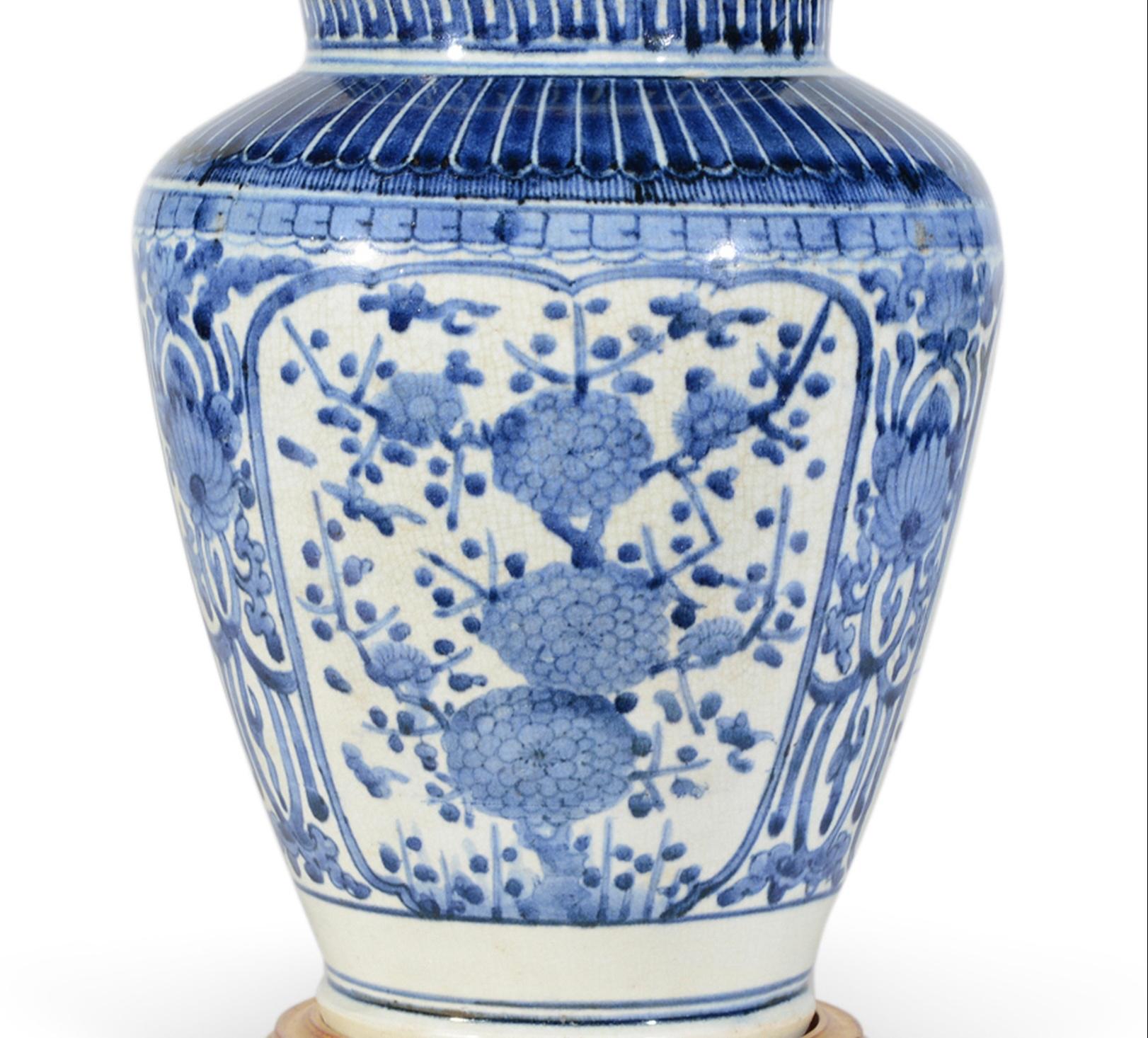 Ceramic Japanese Arita Blue and White Early 18th Century Antique Table Lamp For Sale