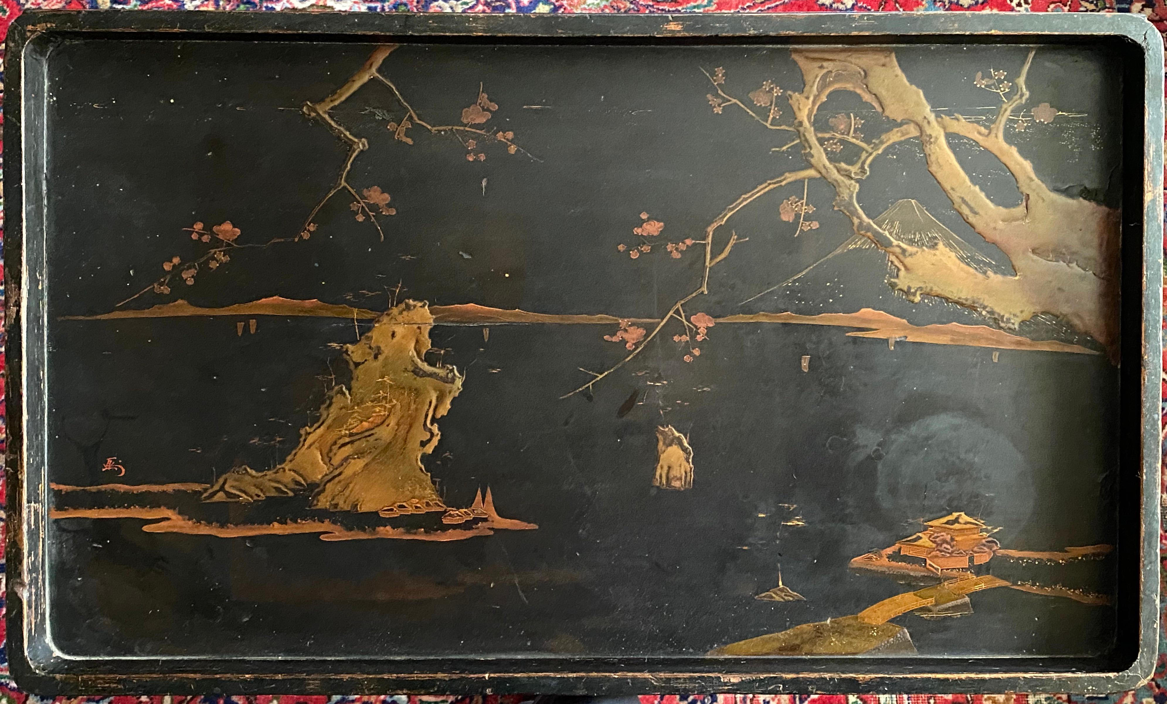 Rare Japanese Export Lacquer Chinoiserie Table, circa 1740 4