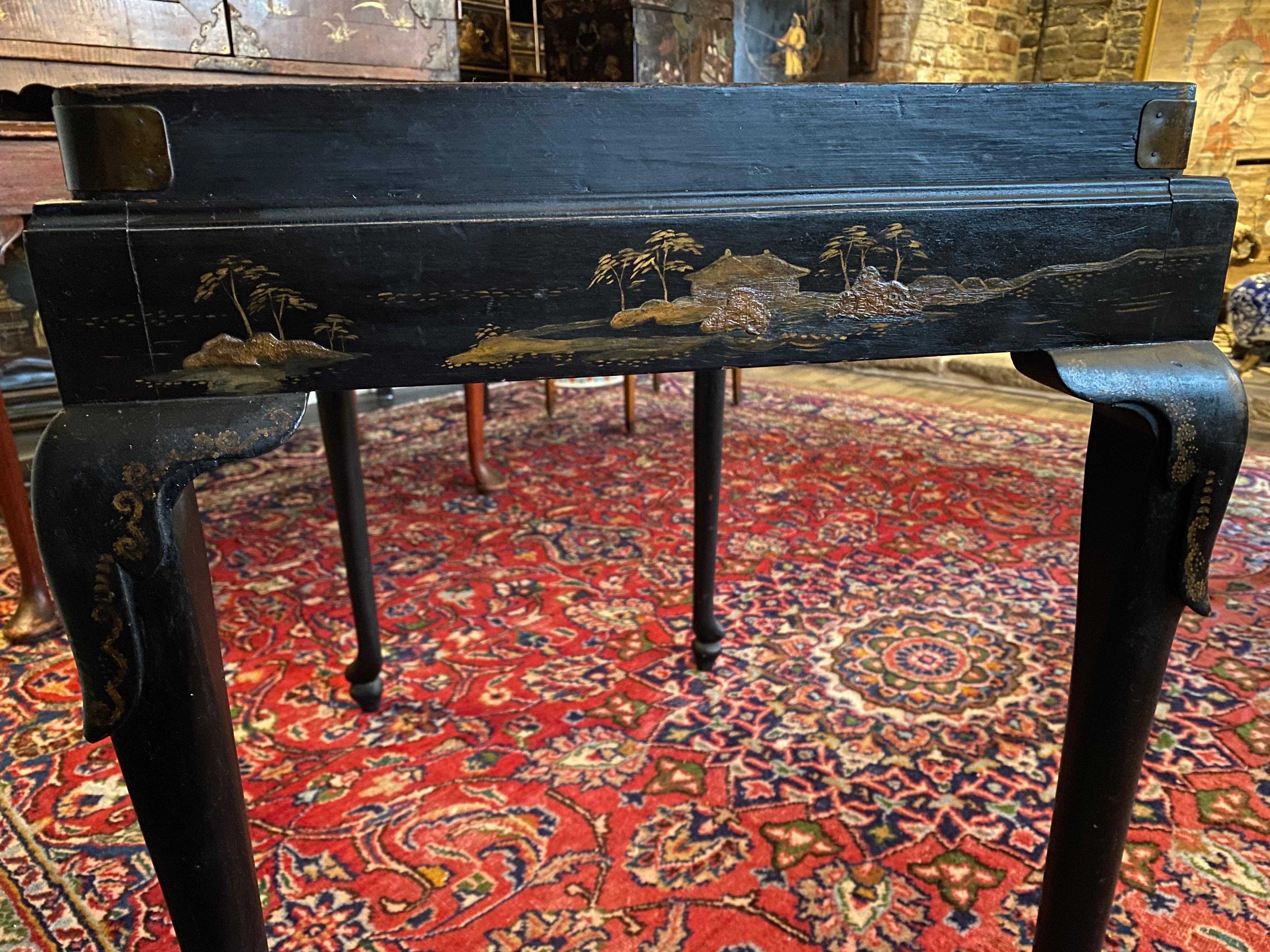 Rare Japanese Export Lacquer Chinoiserie Table, circa 1740 2