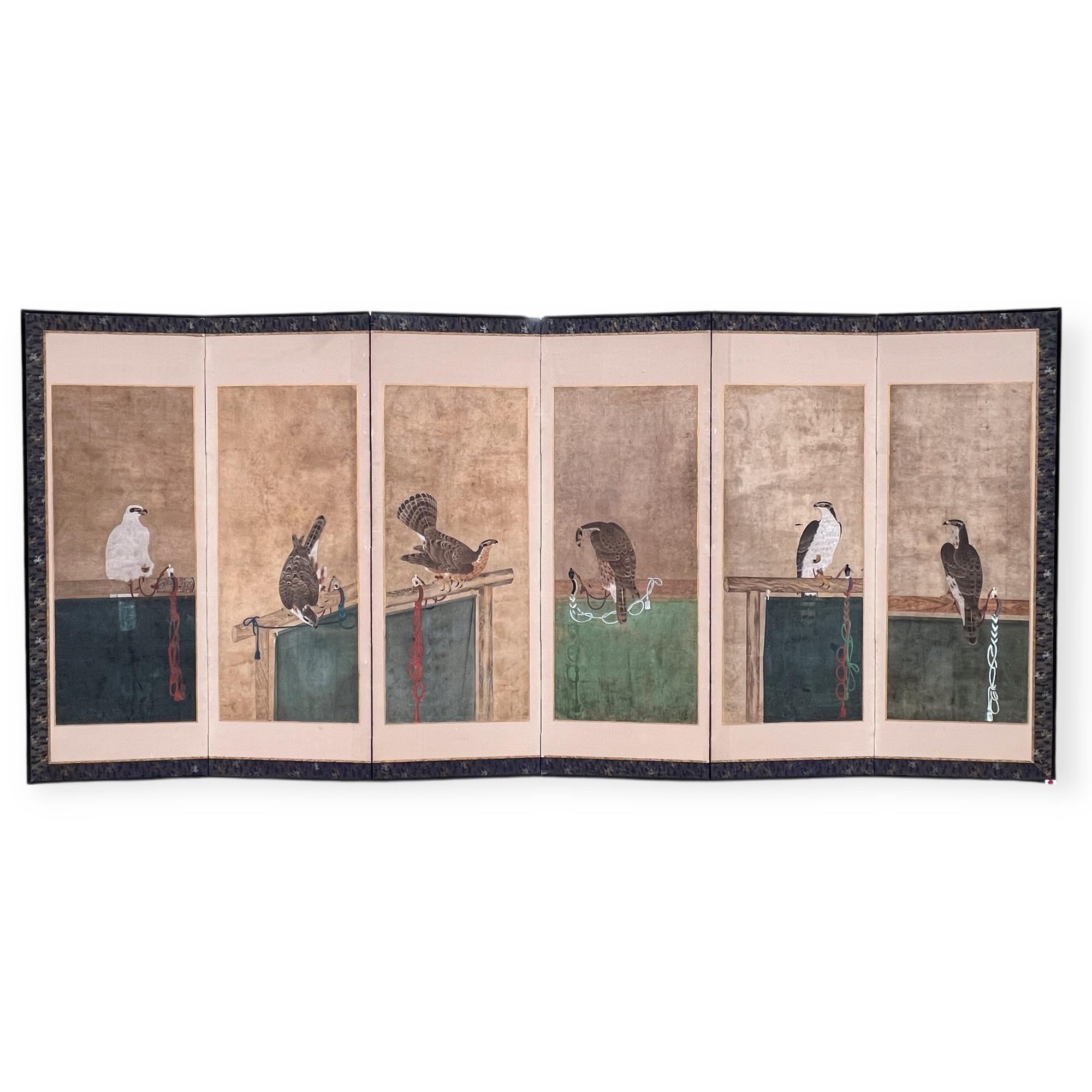 Raro biombo japonés, Kayo Zu, Halcones en una percha, Escuela Soga, Edo en venta 9