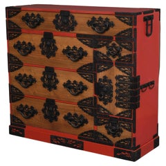 Antique Rare, Japanese Kyûshû 九州 ishô’dansu 衣装箪笥 (chest of drawers)