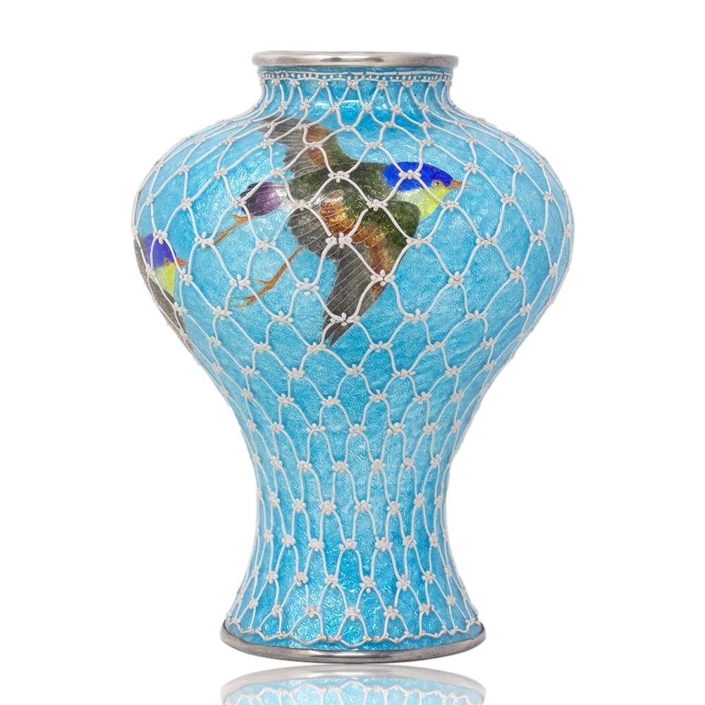 Smaltato Raro vaso giapponese in smalto cloisonne del periodo Meiji in vendita