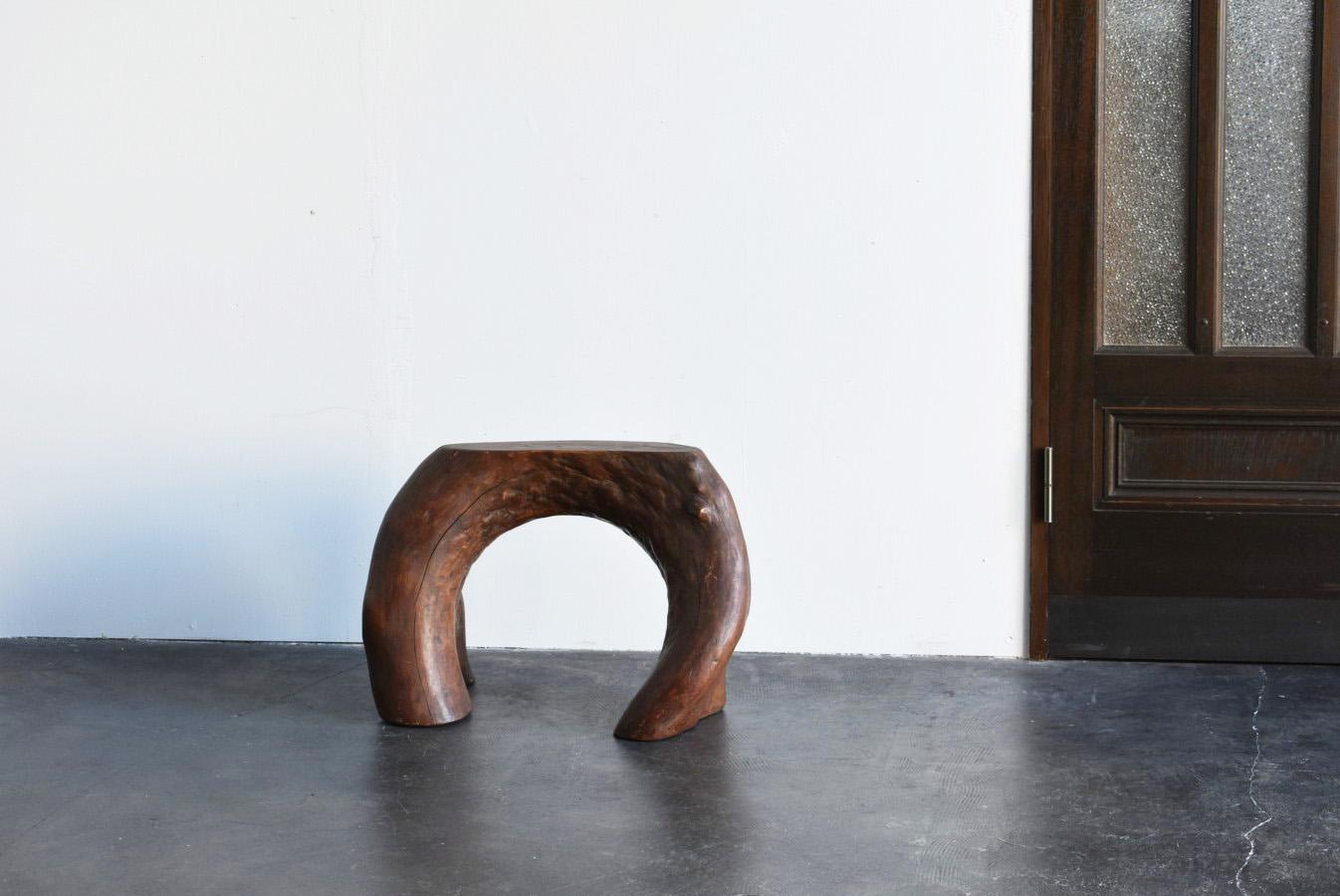 We have some very interesting items
This is a tool made from a part of a tree that originally grew crooked.
It has a very interesting shape.
A small amount of wood has been cut for the seat, and this is where you will sit.
This is very