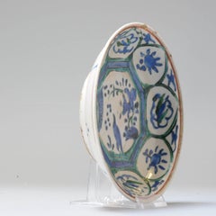 Rare Japanese Porcelain Dish Floral Bird Objects Kakiemon Rock, 1660-1670