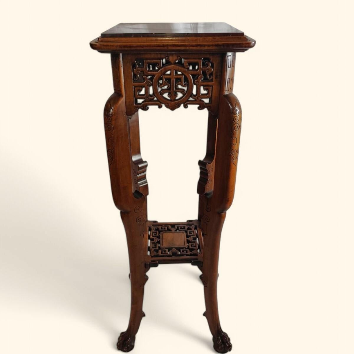 Japonisme Rare Japanese-style Pedestal / Gueridon in Carved Wood by Gabriel Viardot en vente