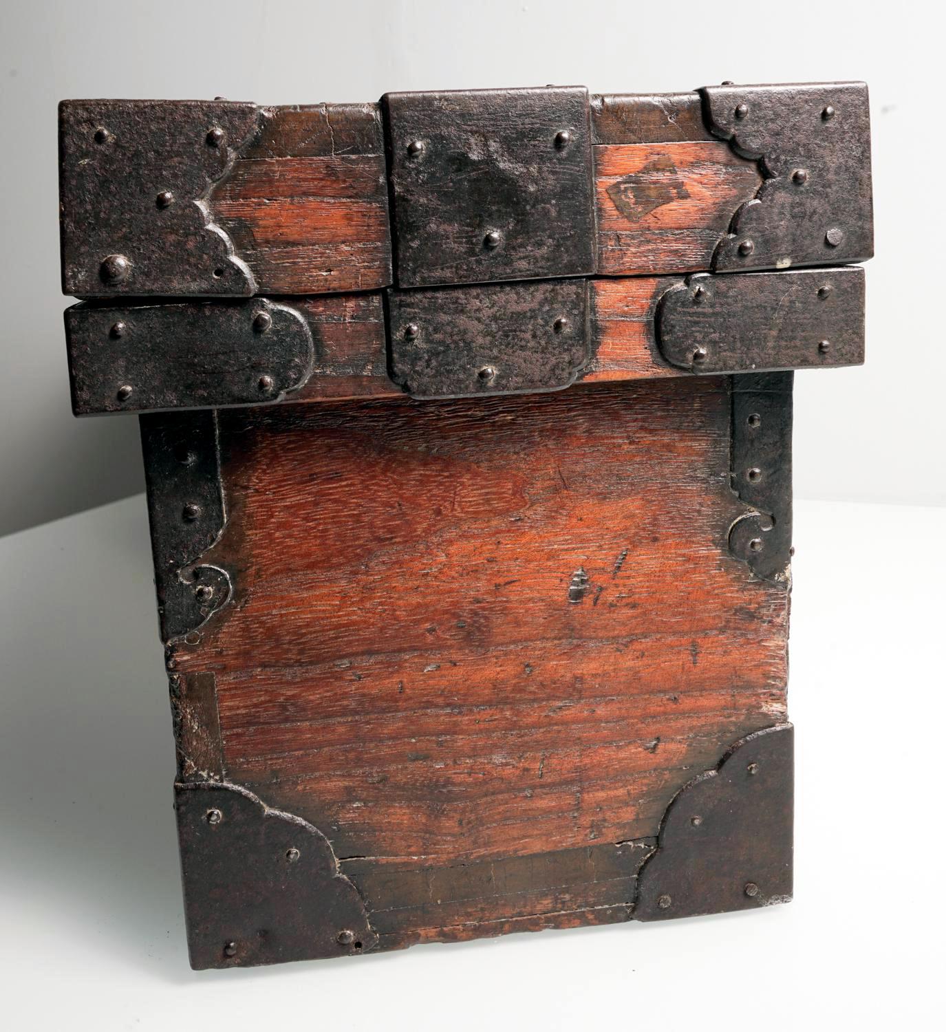 Rare Inscribed Japanese Wood Chest Zenibako on Custom Stand For Sale 5