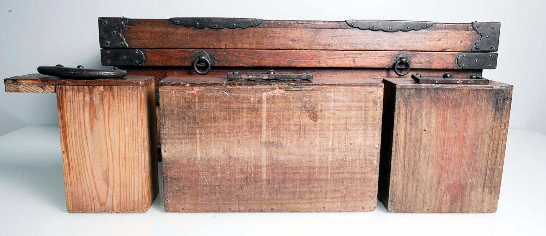 Rare Inscribed Japanese Wood Chest Zenibako on Custom Stand For Sale 2