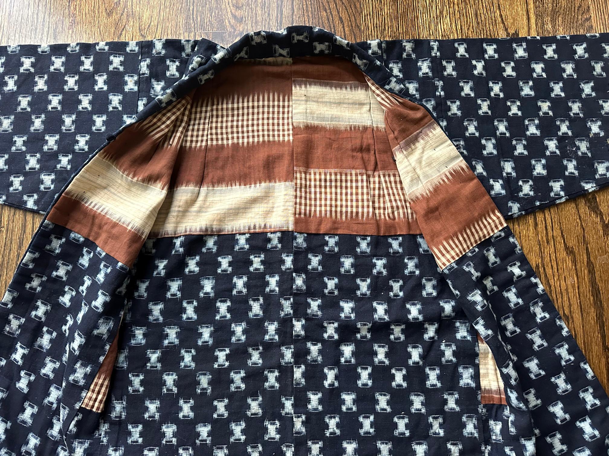 Japonais Rare kimono japonais tissé Ikat pour enfant Nemaki en vente