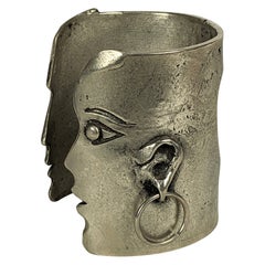 Raro bracciale figurato Jean-Charles de Castelbajac