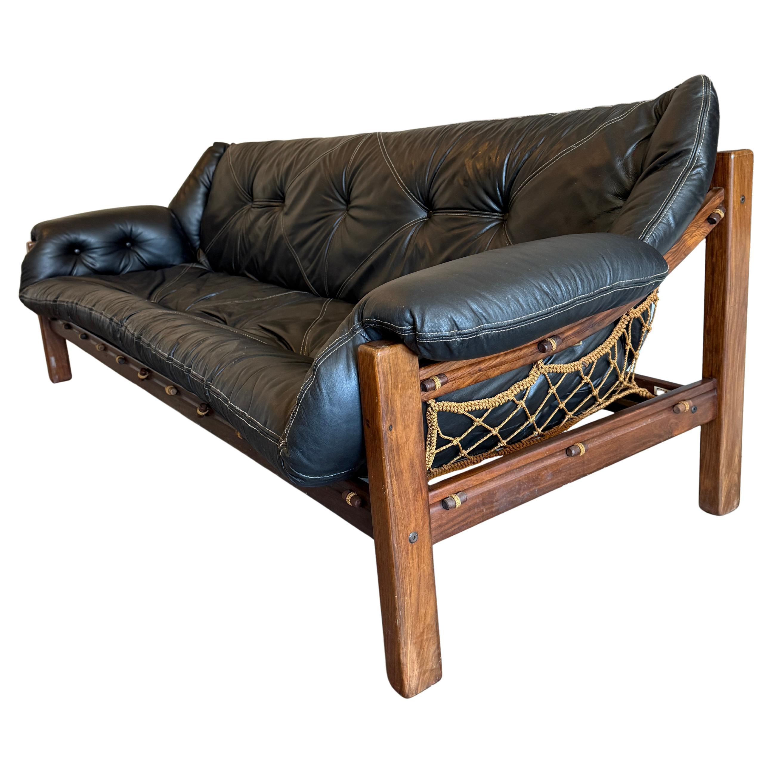 Mid-Century Modern Rare Jean Gillon Tijuca Cuir Sling Sofa Exotic Hardwood Rope Hammock Brazil en vente