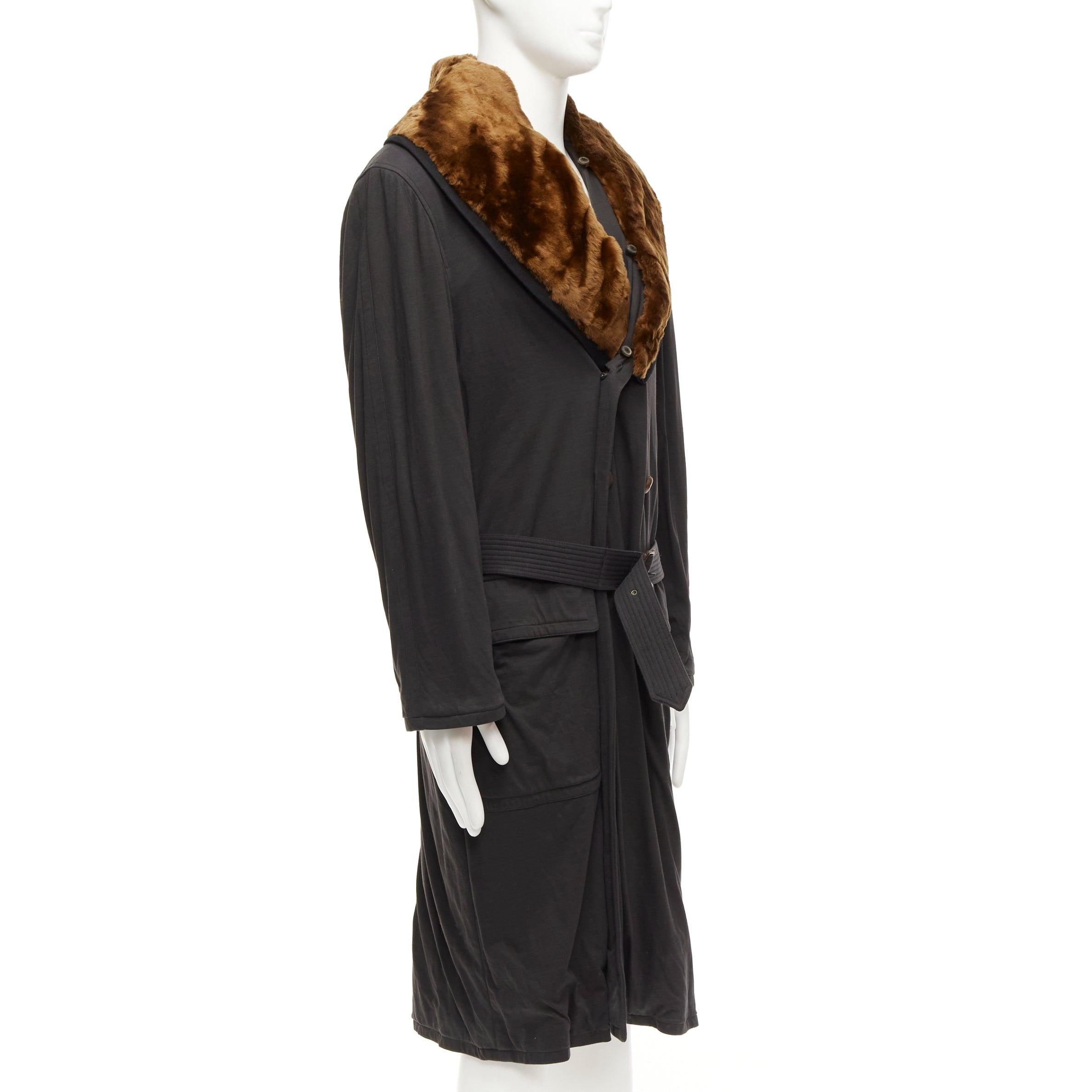rare JEAN PAUL GAULTIER HOMME manteau ceinturé en coton noir à col en fausse fourrure Brown L État moyen - En vente à Hong Kong, NT