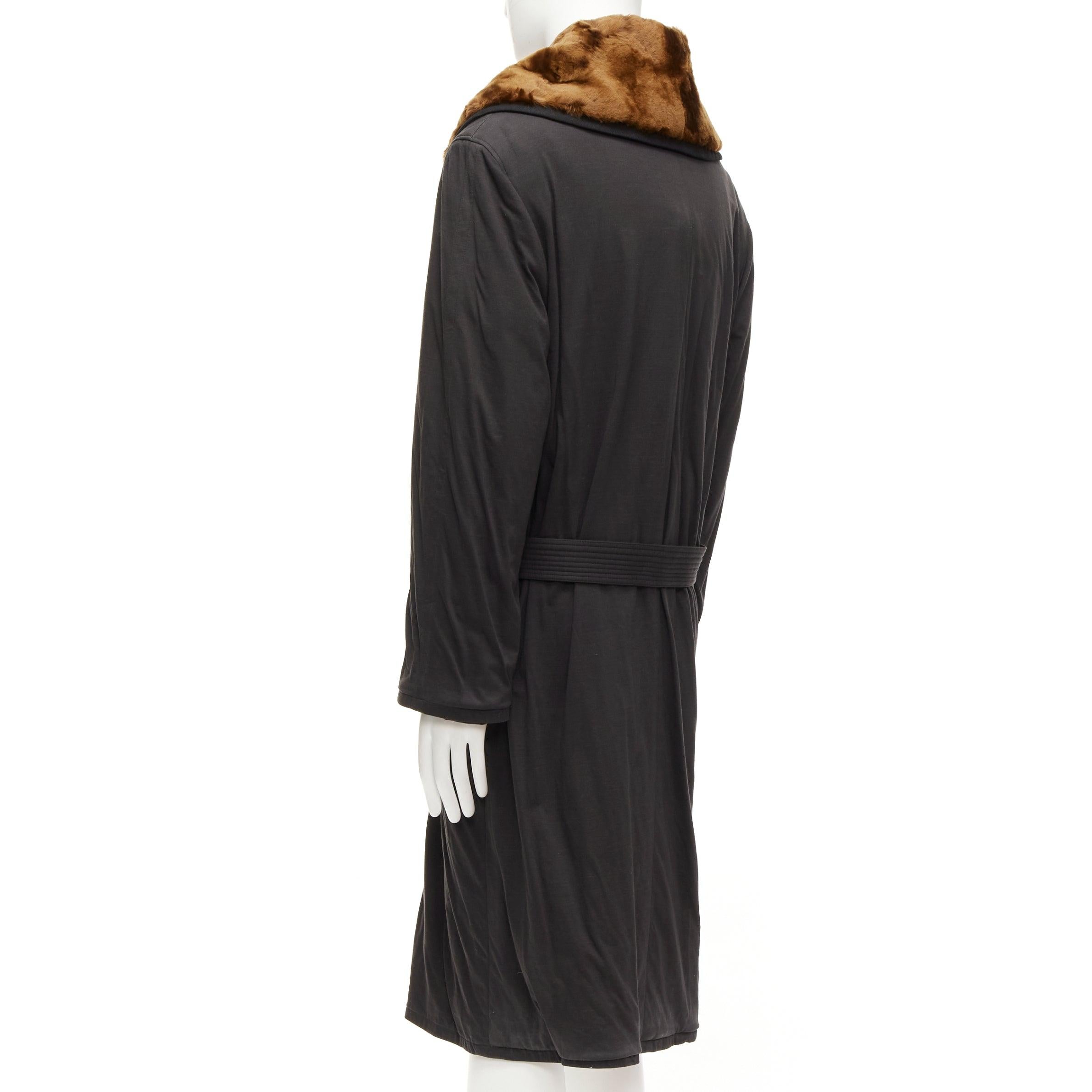 rare JEAN PAUL GAULTIER HOMME manteau ceinturé en coton noir à col en fausse fourrure Brown L en vente 2