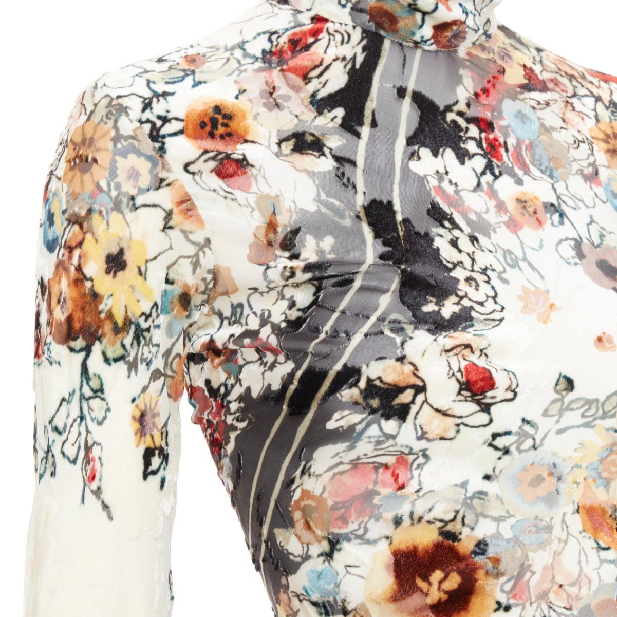 rare JEAN PAUL GAULTIER Vintage cream floral qipao devore asymmetric top IT38 XS
Reference: TGAS/E00896
Brand: Jean Paul Gaultier
Designer: Jean Paul Gaultier
Collection: Femme
Material: Rayon, Blend
Color: Cream, Multicolour
Pattern: