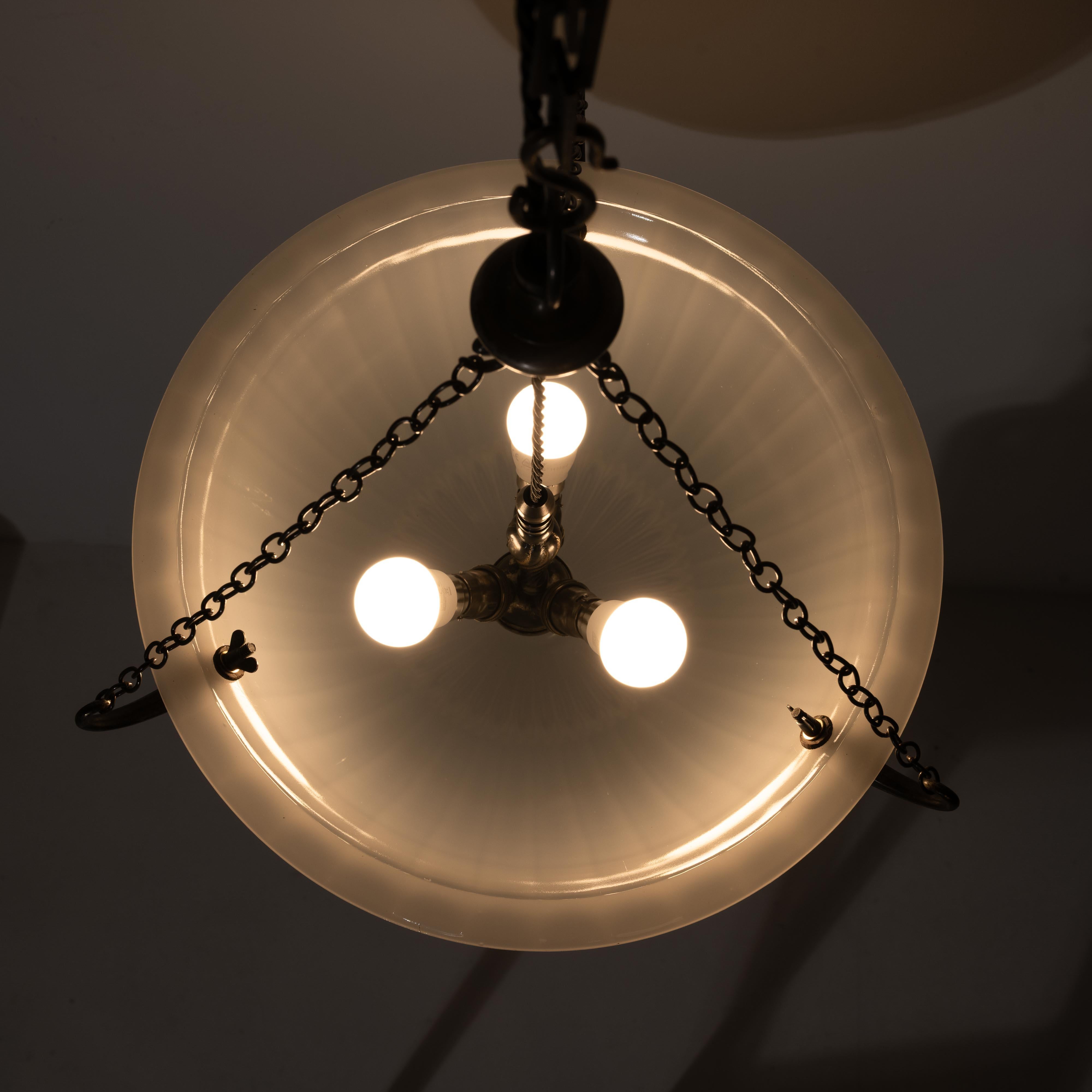 Raro Plafonnier con ciotola profonda in pietra di luna di Jefferson con accessori di qualità eccezionale In condizioni buone in vendita a Nottingham, GB