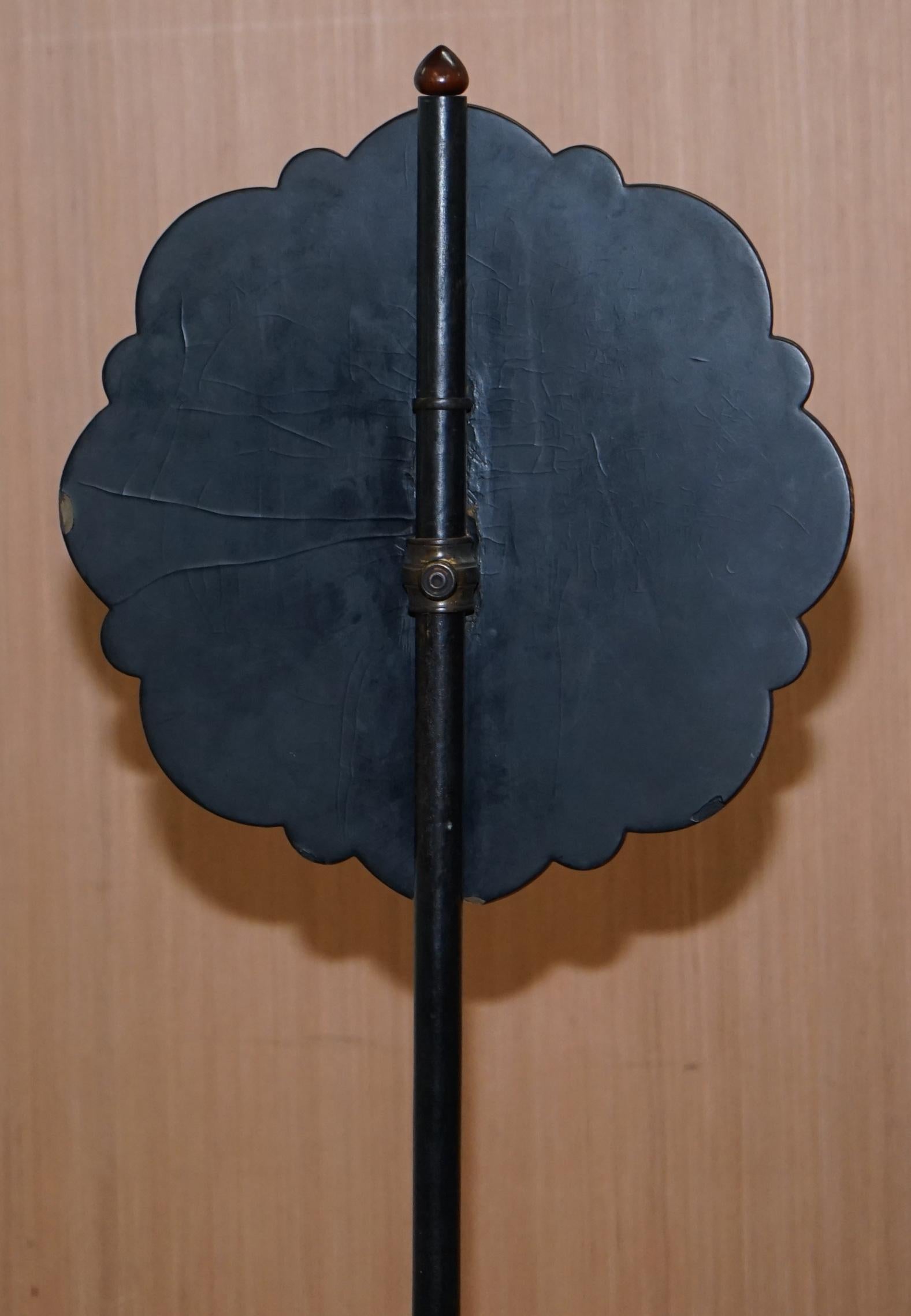 Rare Jennens & Bettridge Brimm Parcel Gilt Papier Mâché Hand Paint Pole Screen For Sale 9