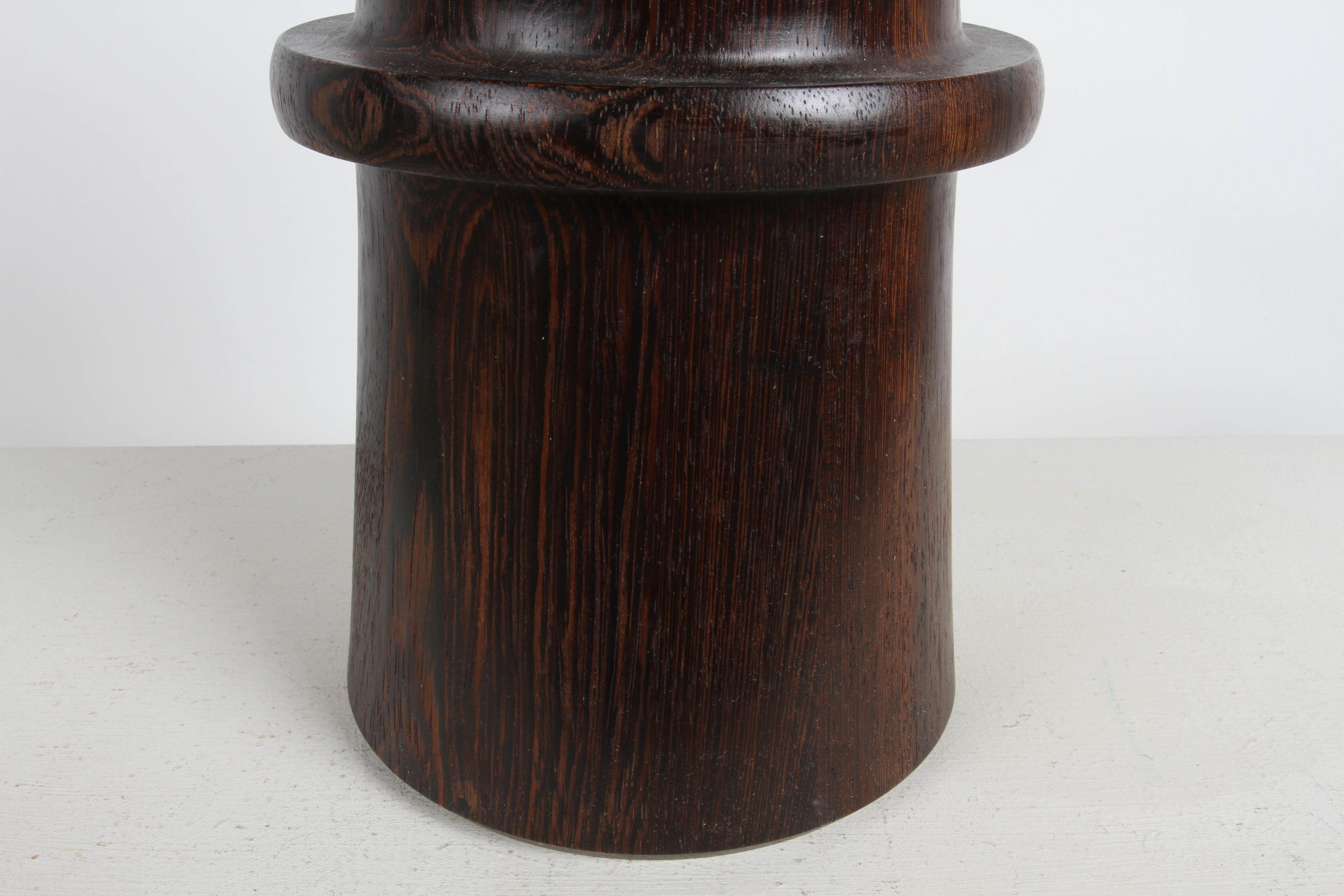 Rara Cubitera moderna danesa de madera de wengué Jens H. Quistgaard Dansk Dinamarca, años 60 Wengué en venta