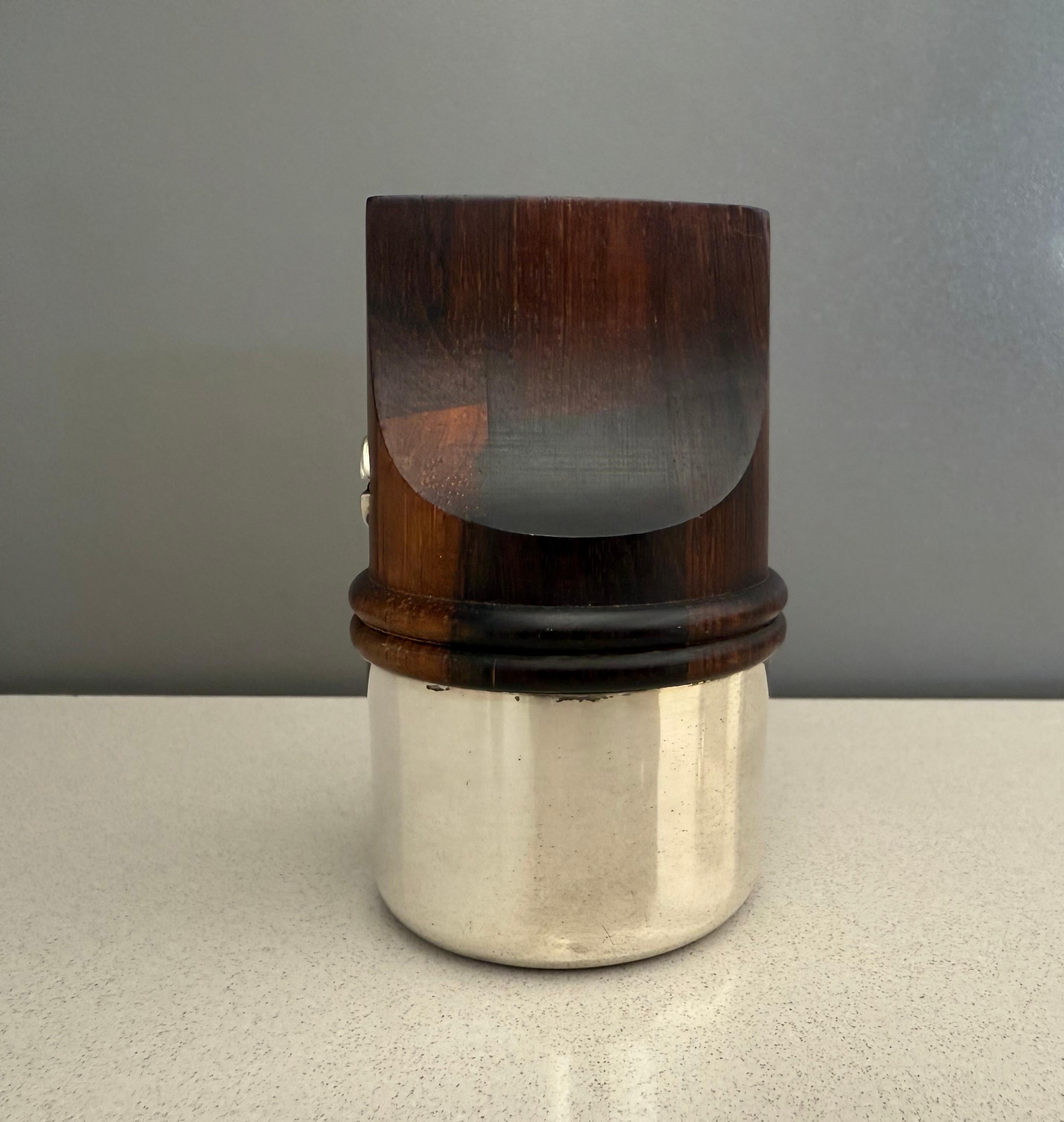 Seltene Jens Quistgaard Pfeffermühlen aus Rosenholz für Dansk (Sterlingsilber) im Angebot