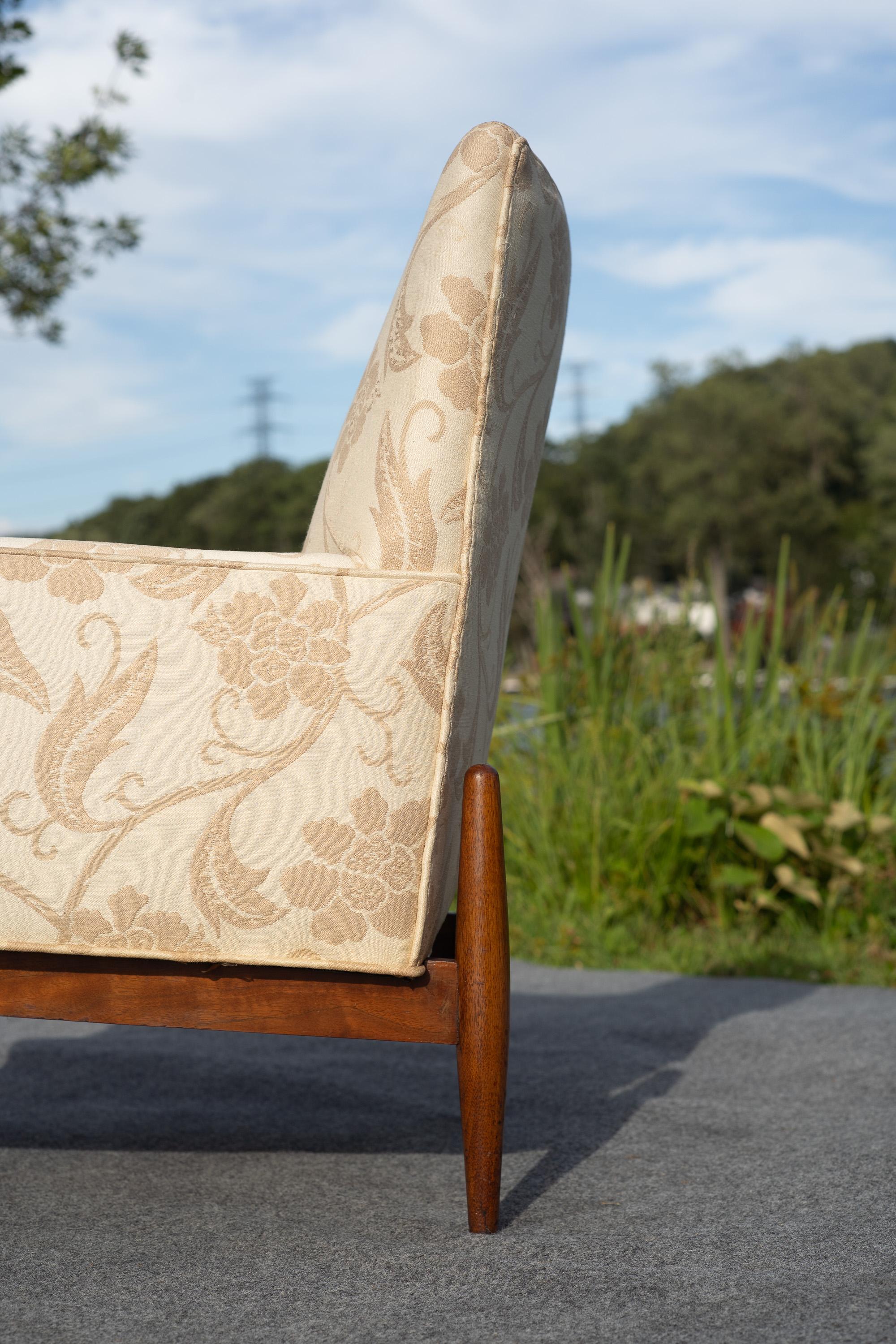 Rare Jens Risom Walnut & Light Fabric Floating Lounge Chair, 1953 For Sale 3