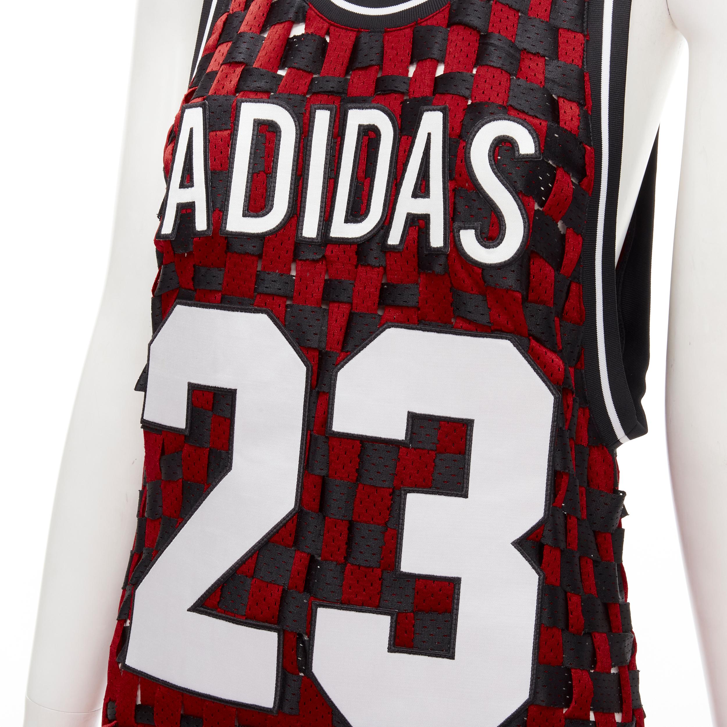 raro JEREMY SCOTT ADIDAS 23 negro rojo deconstruido tejido camiseta de baloncesto XS 3